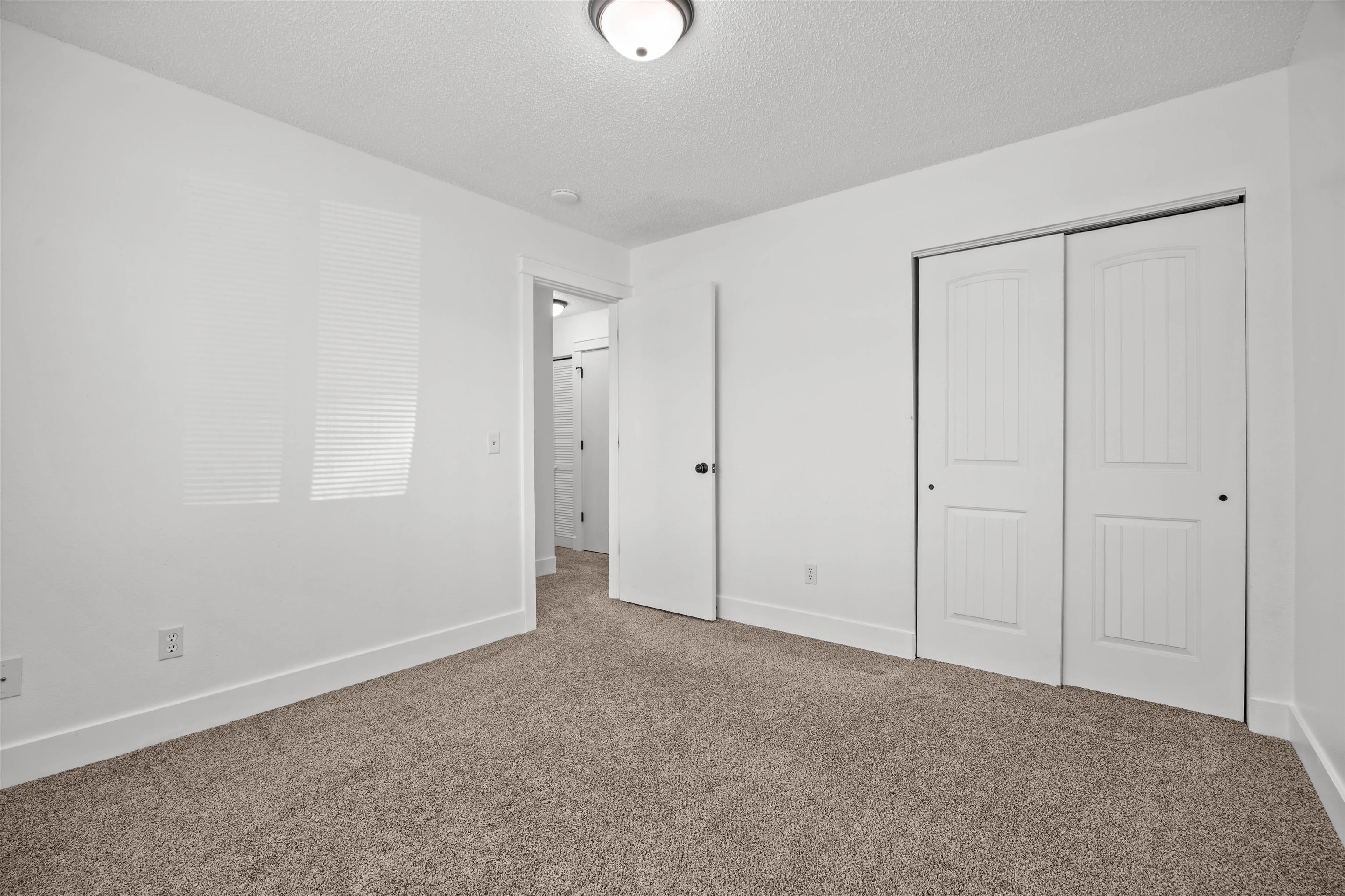 744 E Rio Blanco Avenue Property Photo 19