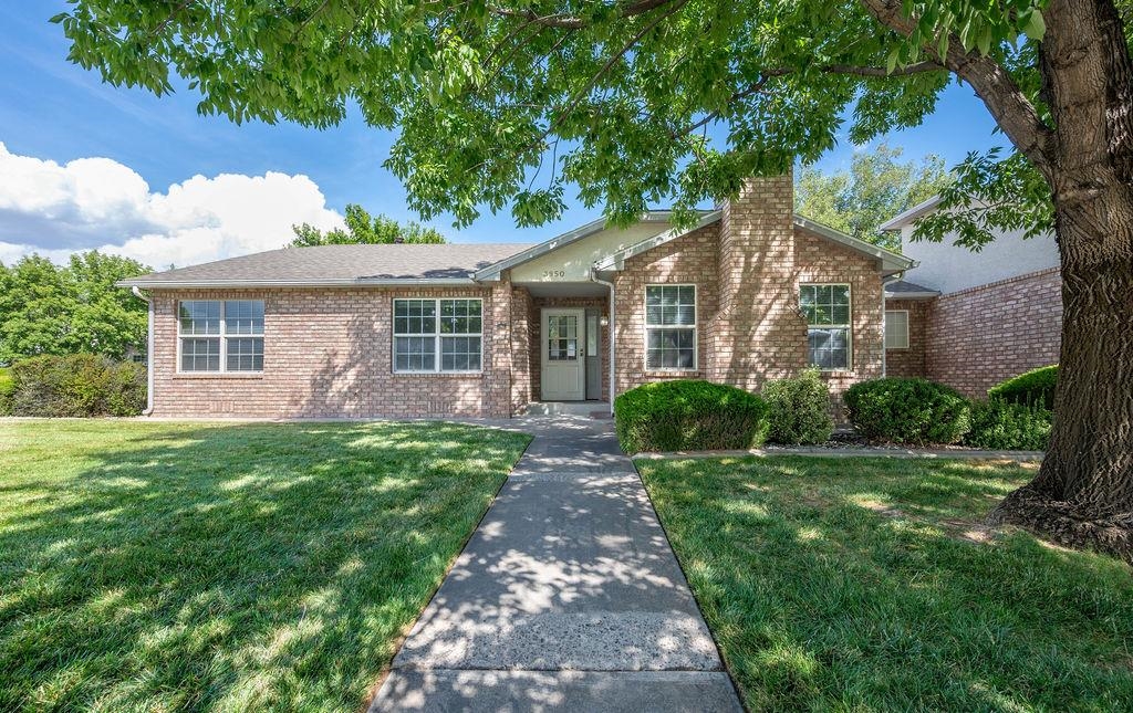3950 E Brambling Lane