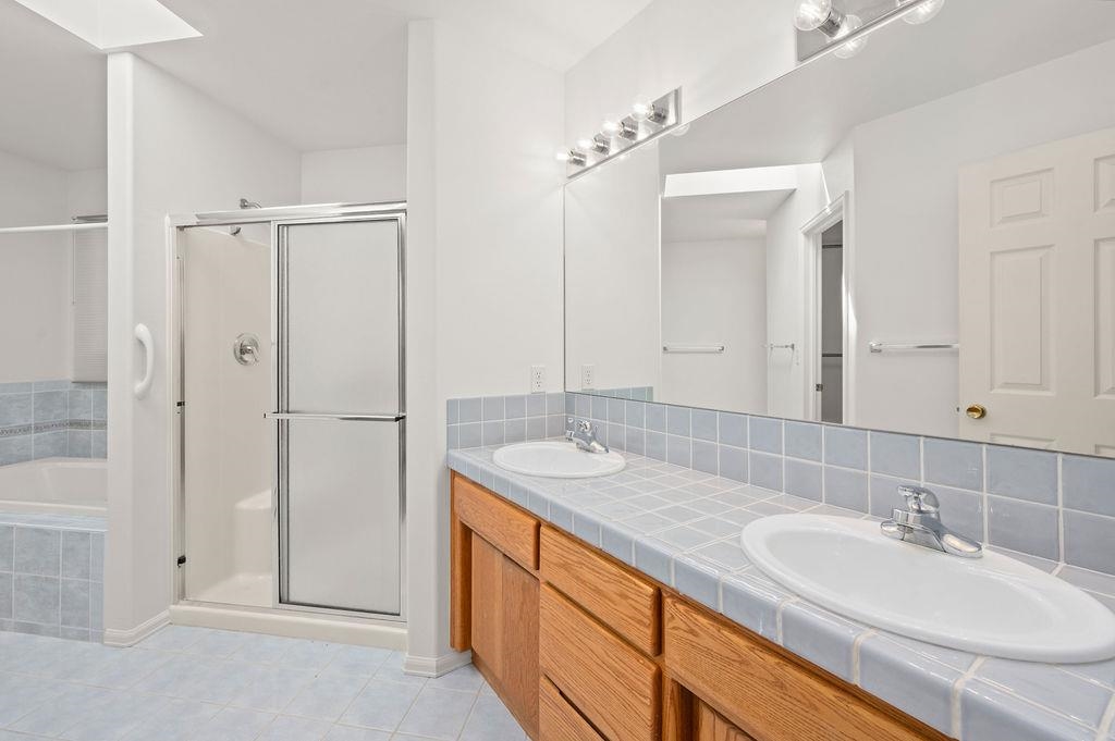 3950 E Brambling Lane Property Photo 10