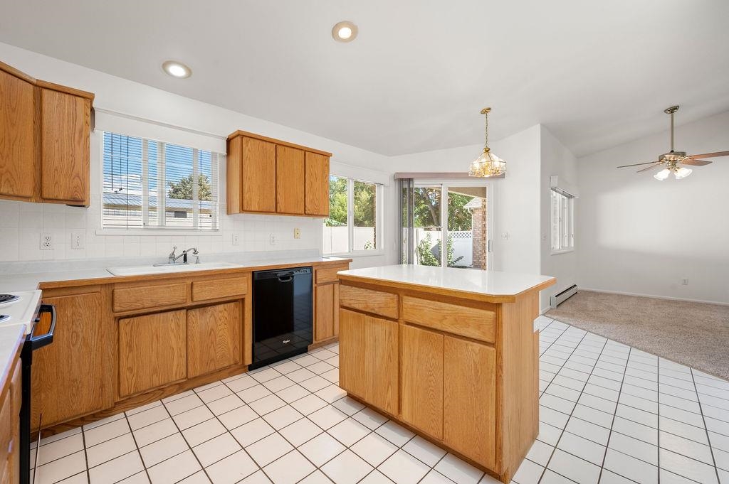 3950 E Brambling Lane Property Photo 18