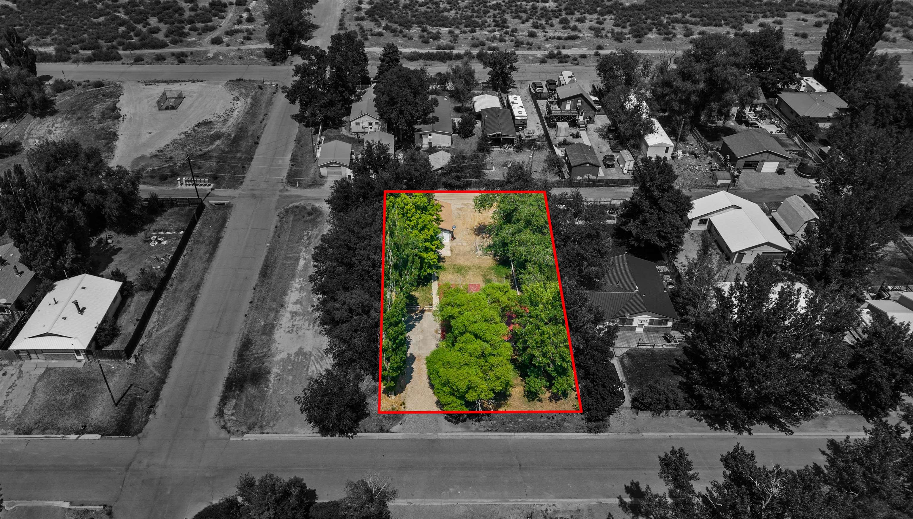 708 E Rio Blanco Avenue Property Photo 6