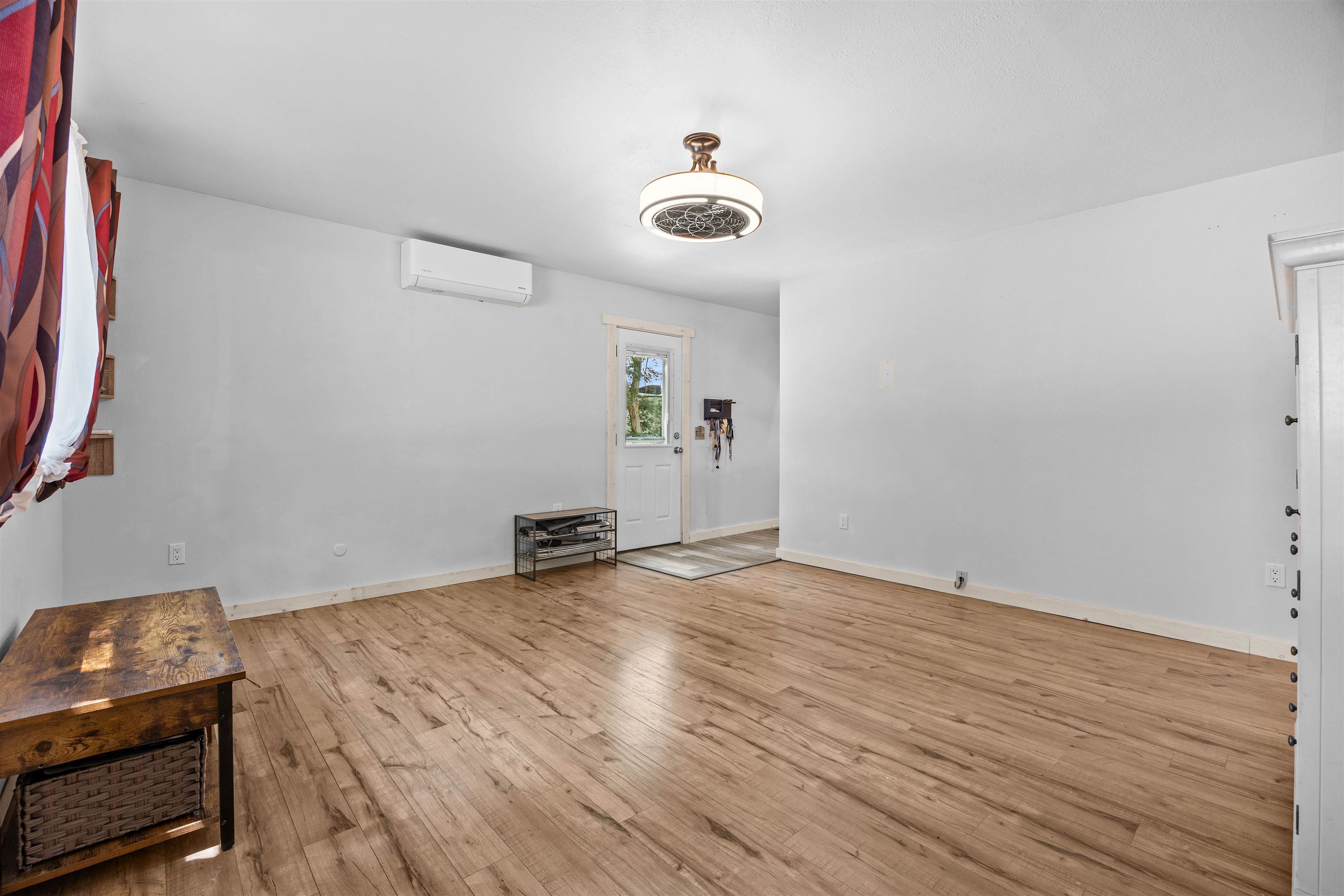 708 E Rio Blanco Avenue Property Photo 10
