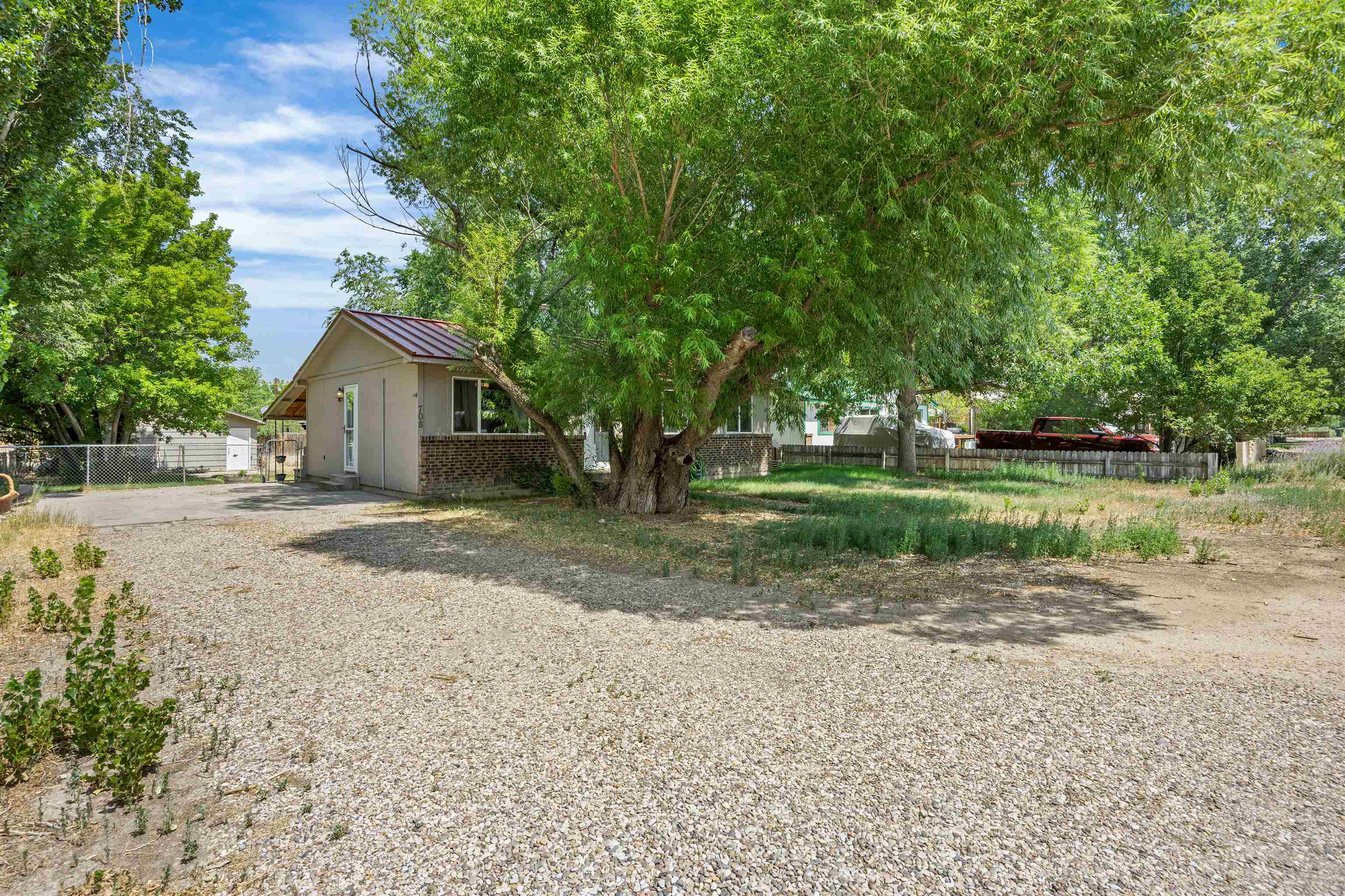 708 E Rio Blanco Avenue Property Photo 22