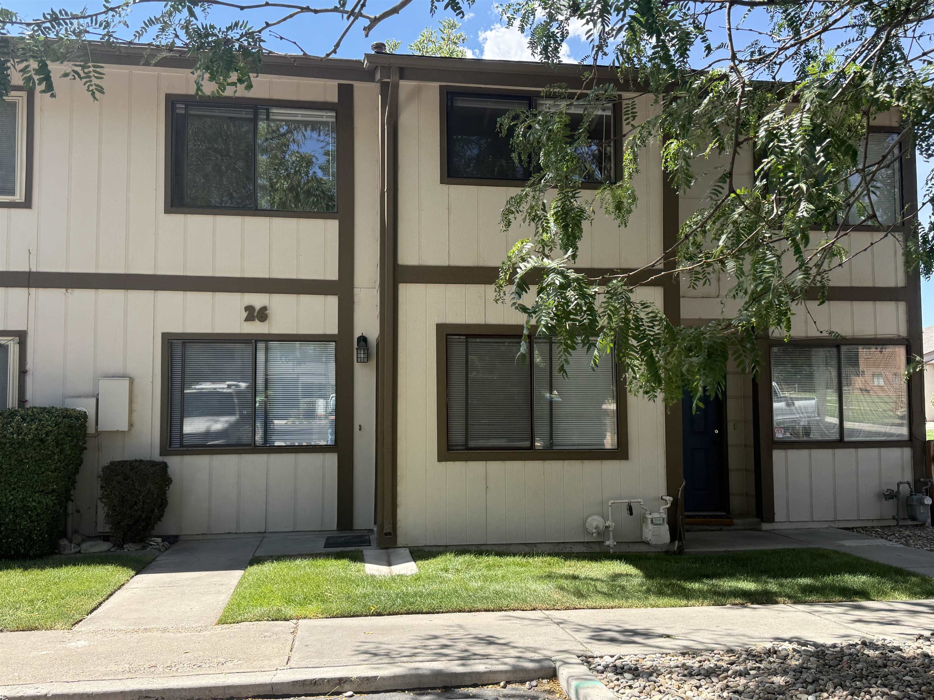 555 28 1/2 Road Property Photo 1
