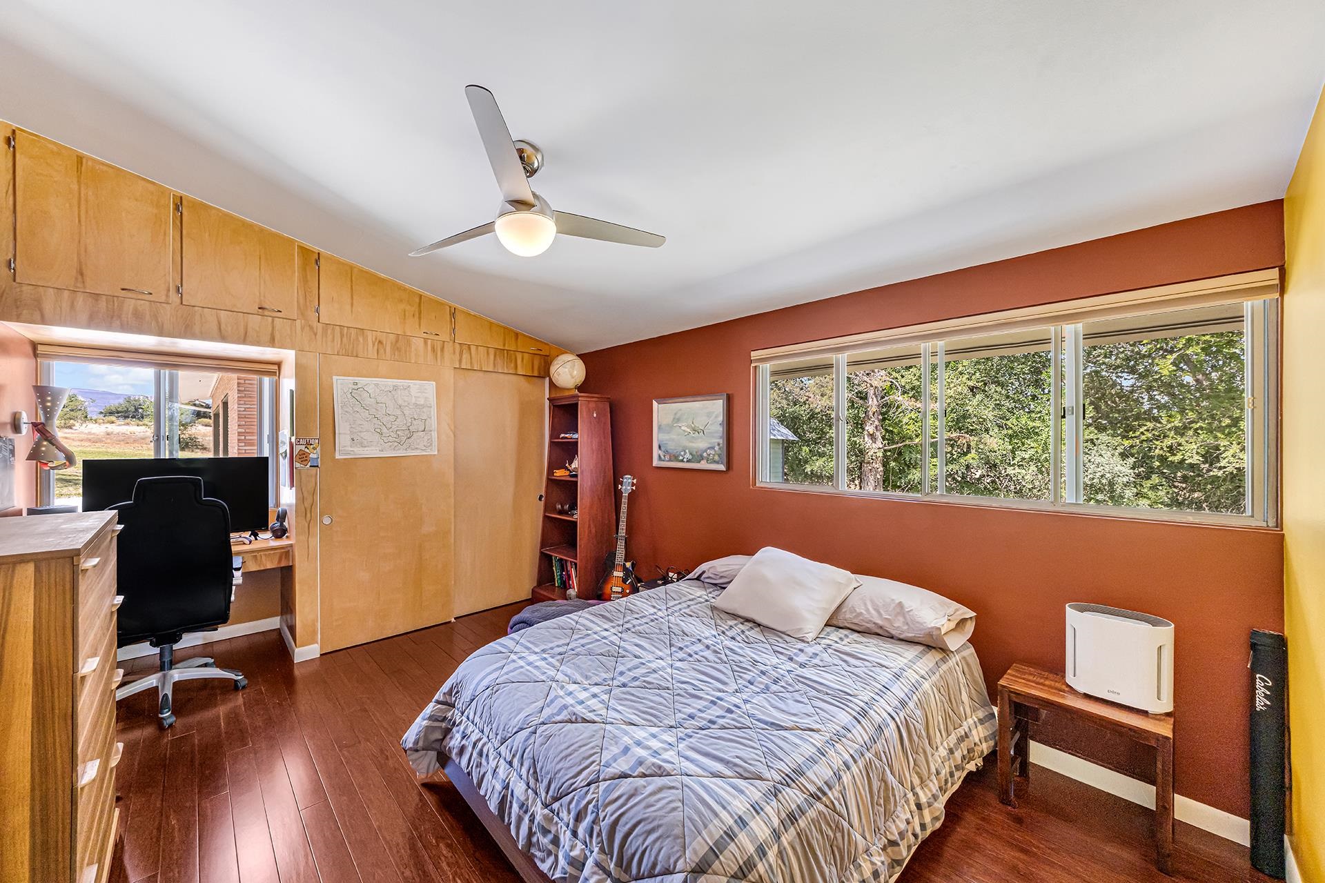 2352 Broadway Property Photo 25