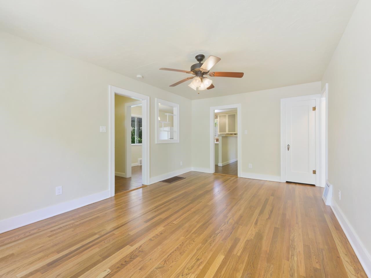 1434 White Avenue Property Photo 6