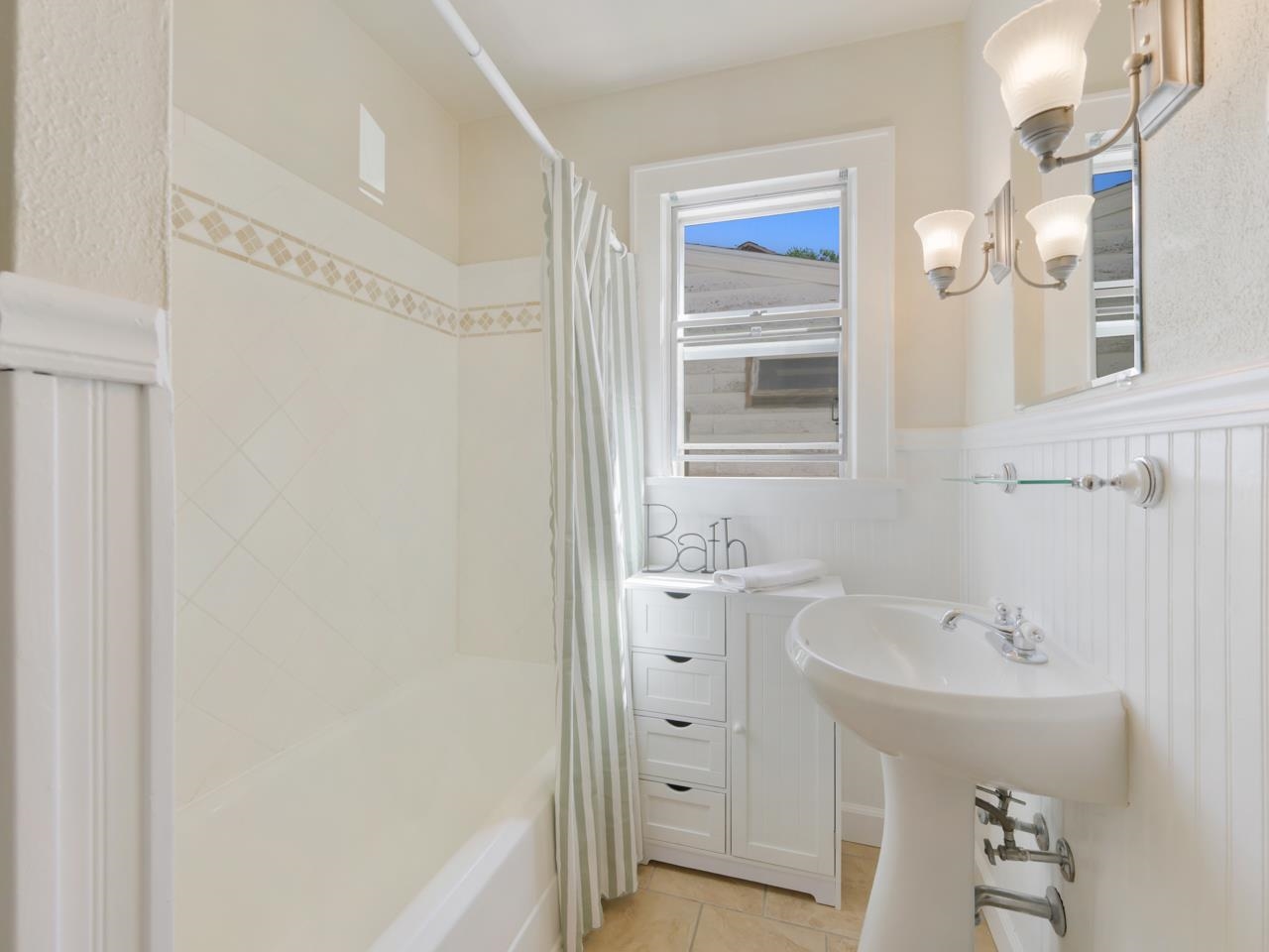1434 White Avenue Property Photo 16