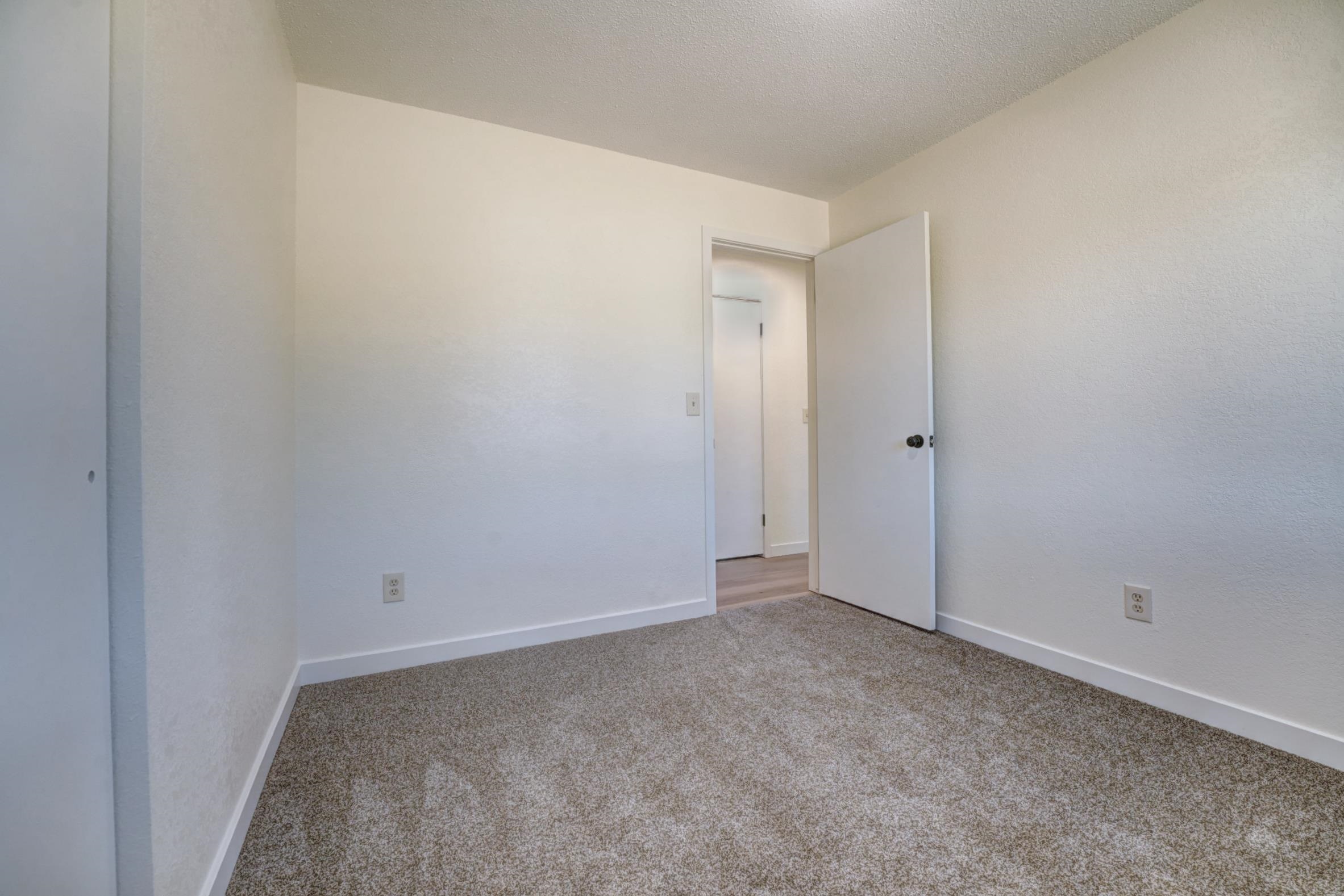 636 Highview Road Property Photo 21