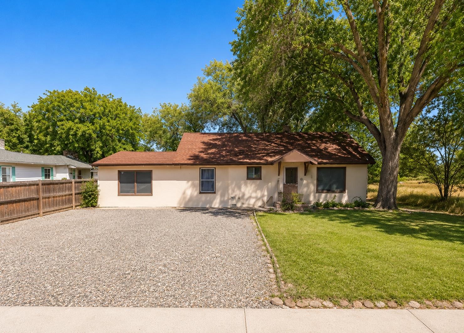 260 29 Road Property Photo 1