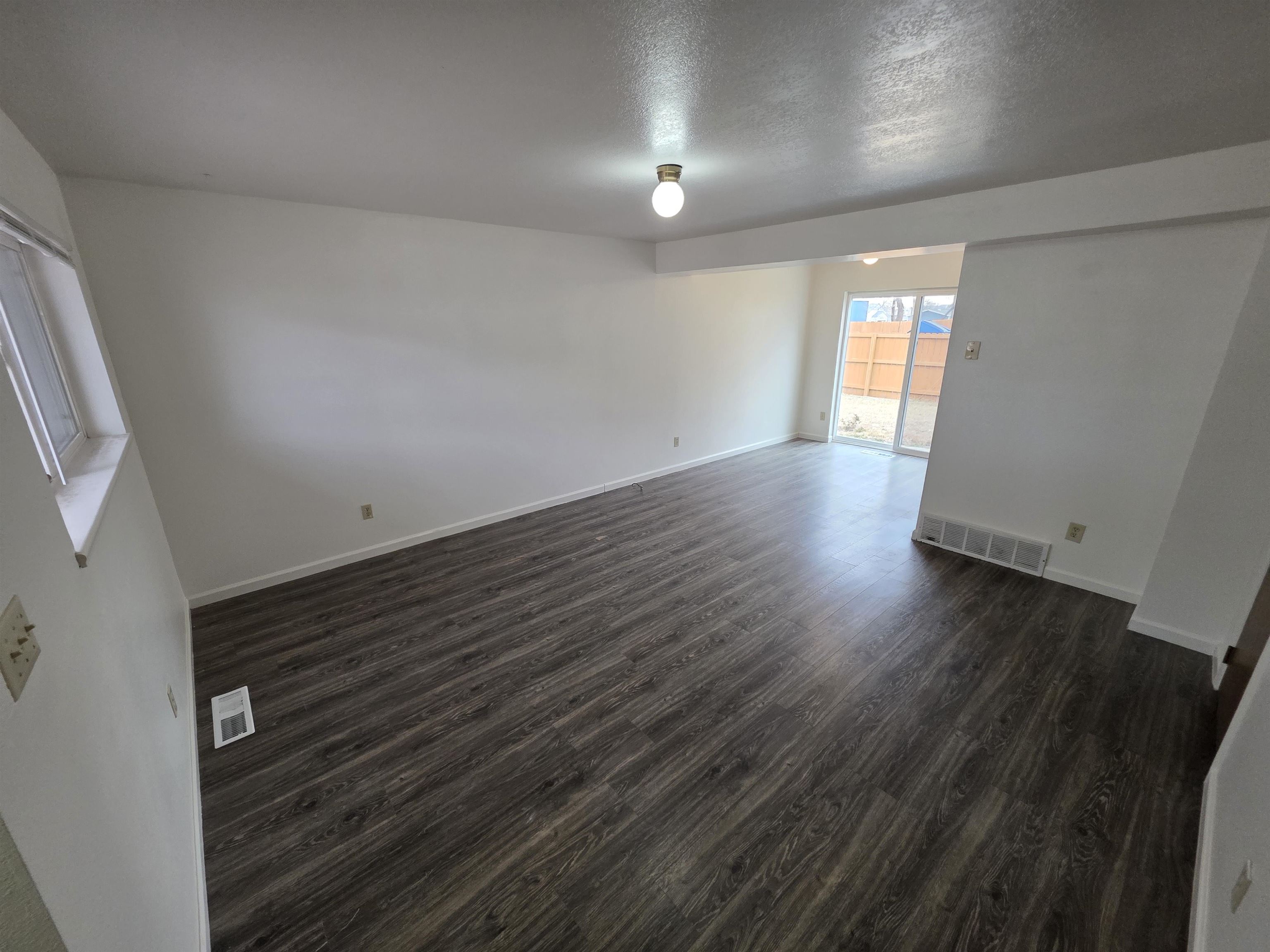 558 Garfield Drive Property Photo 5