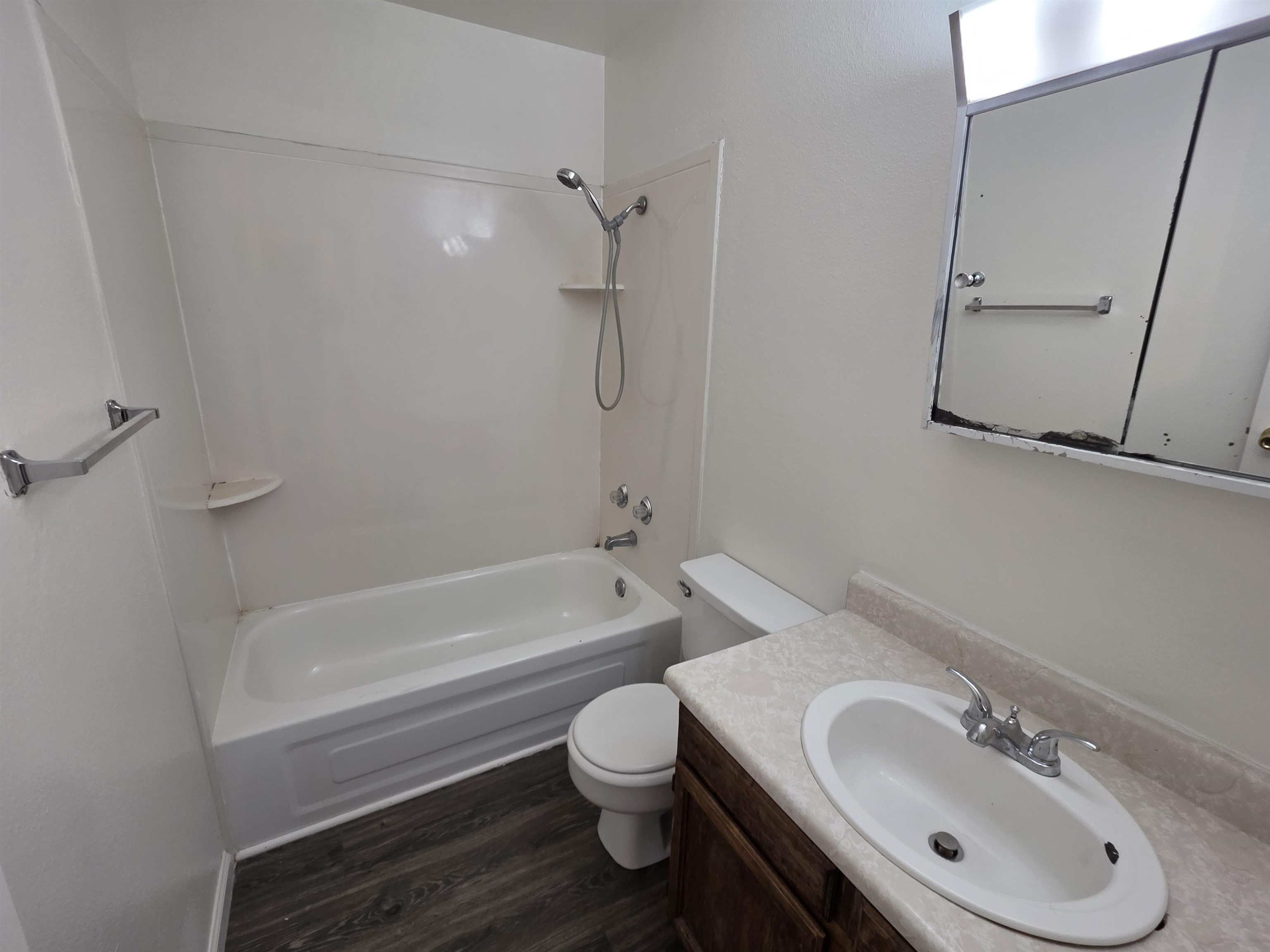 558 Garfield Drive Property Photo 8