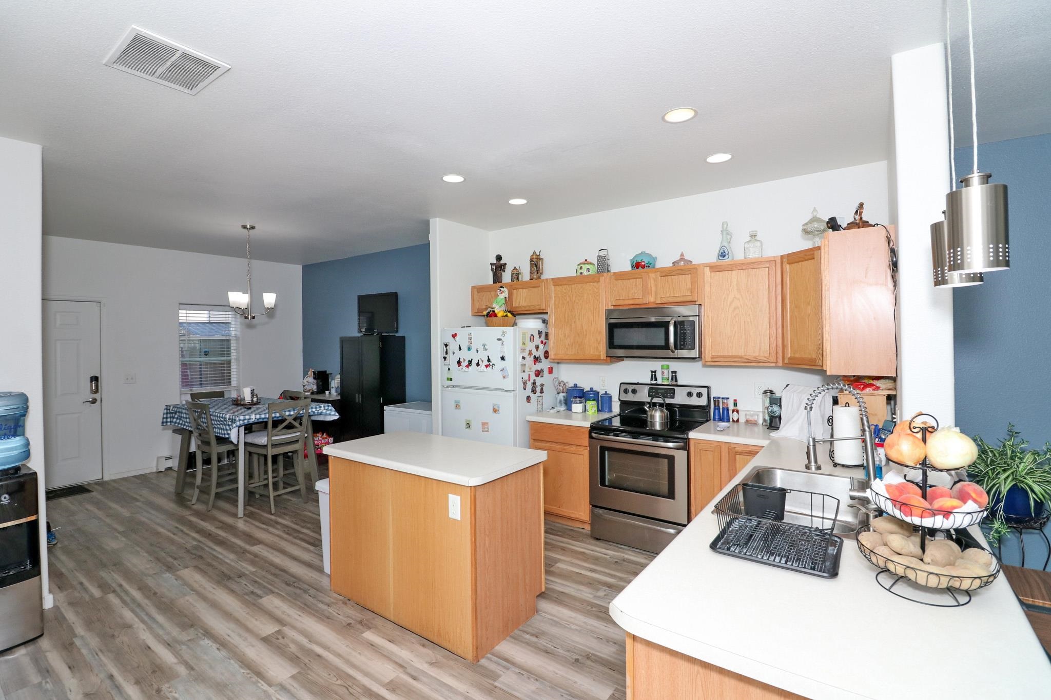 2946 D Road Property Photo 7