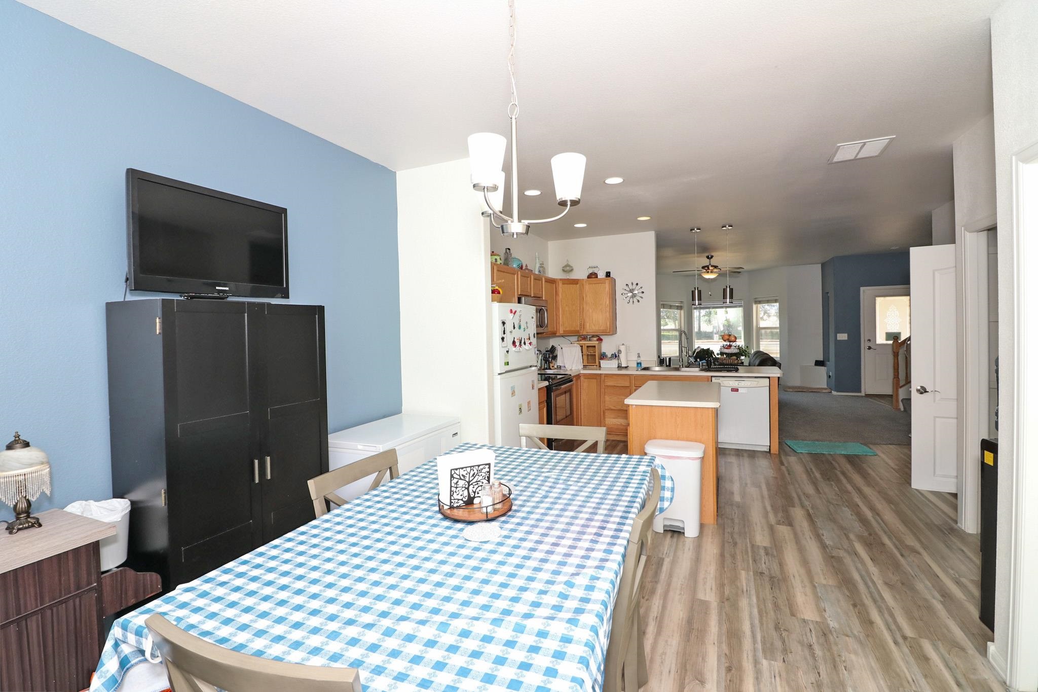2946 D Road Property Photo 12