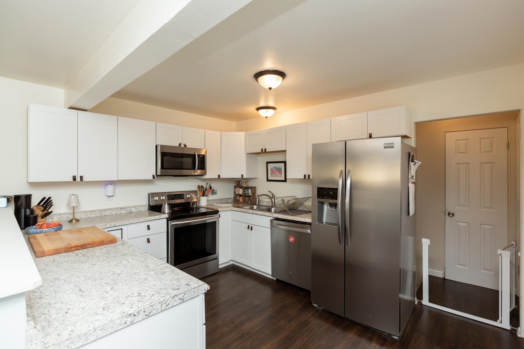 1047 E Aspen Avenue Property Photo 10