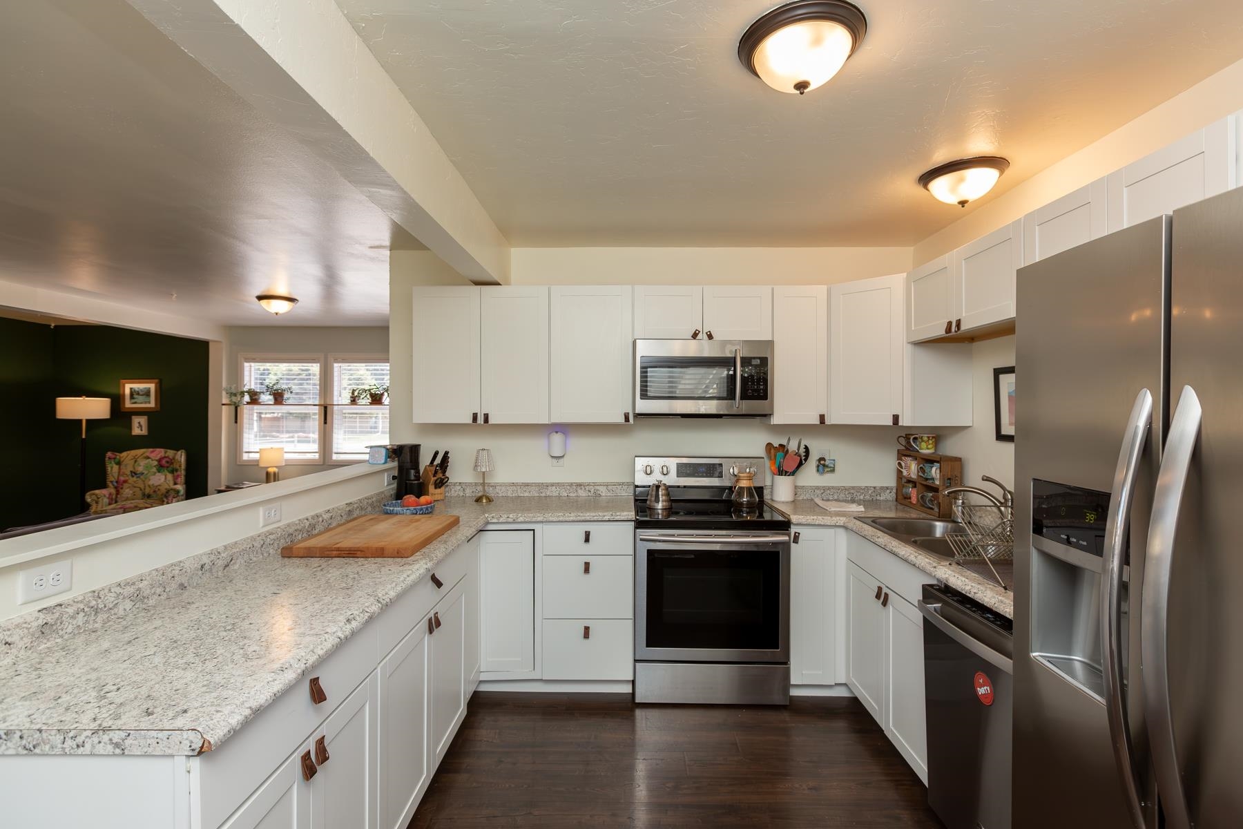 1047 E Aspen Avenue Property Photo 11