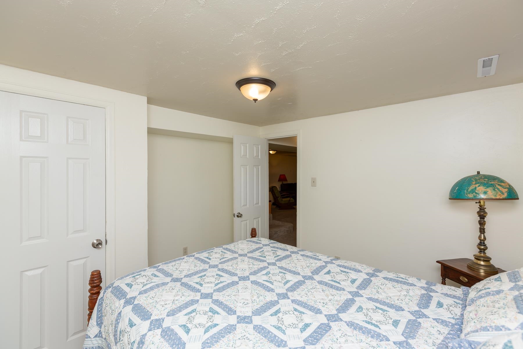 1047 E Aspen Avenue Property Photo 20