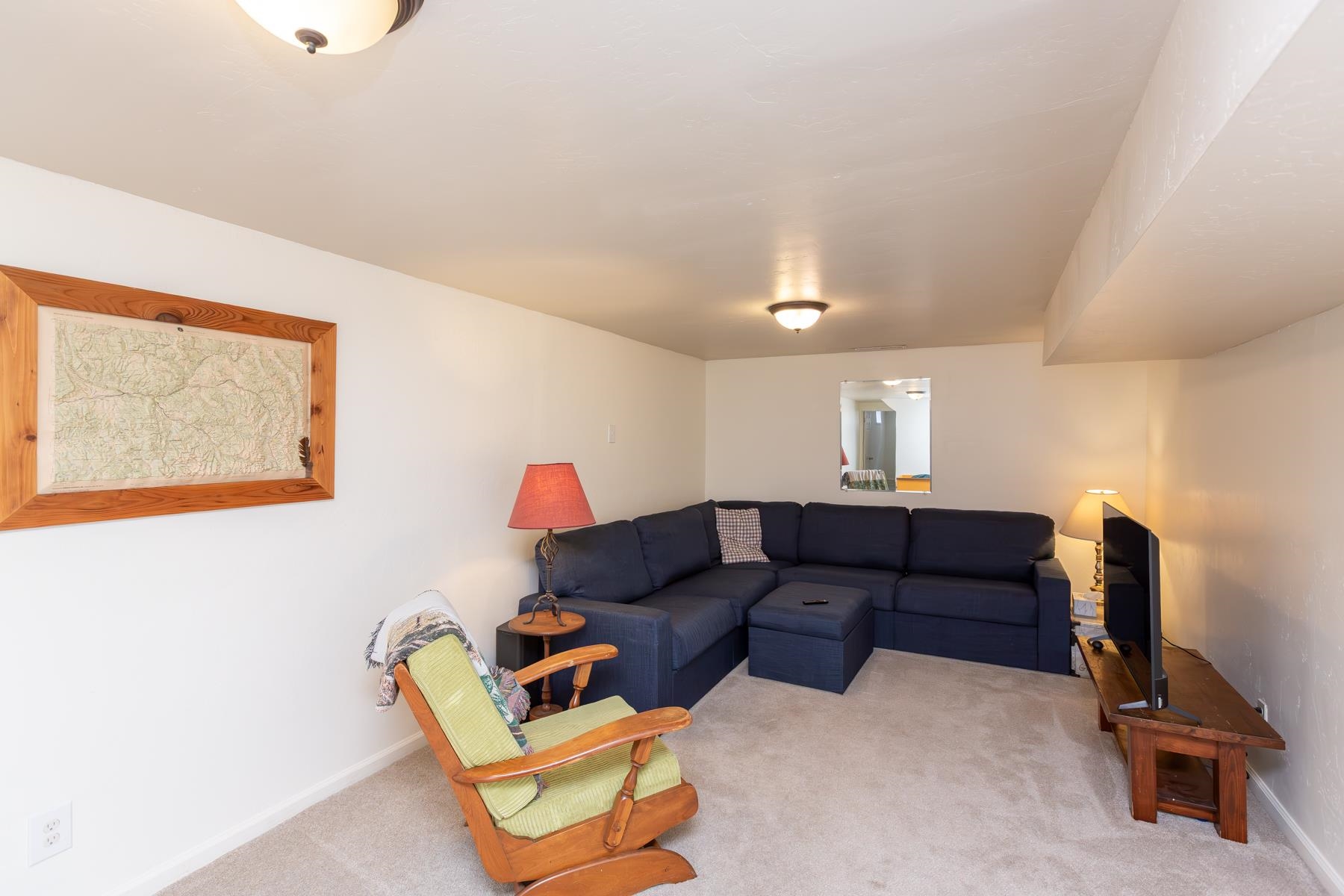 1047 E Aspen Avenue Property Photo 23