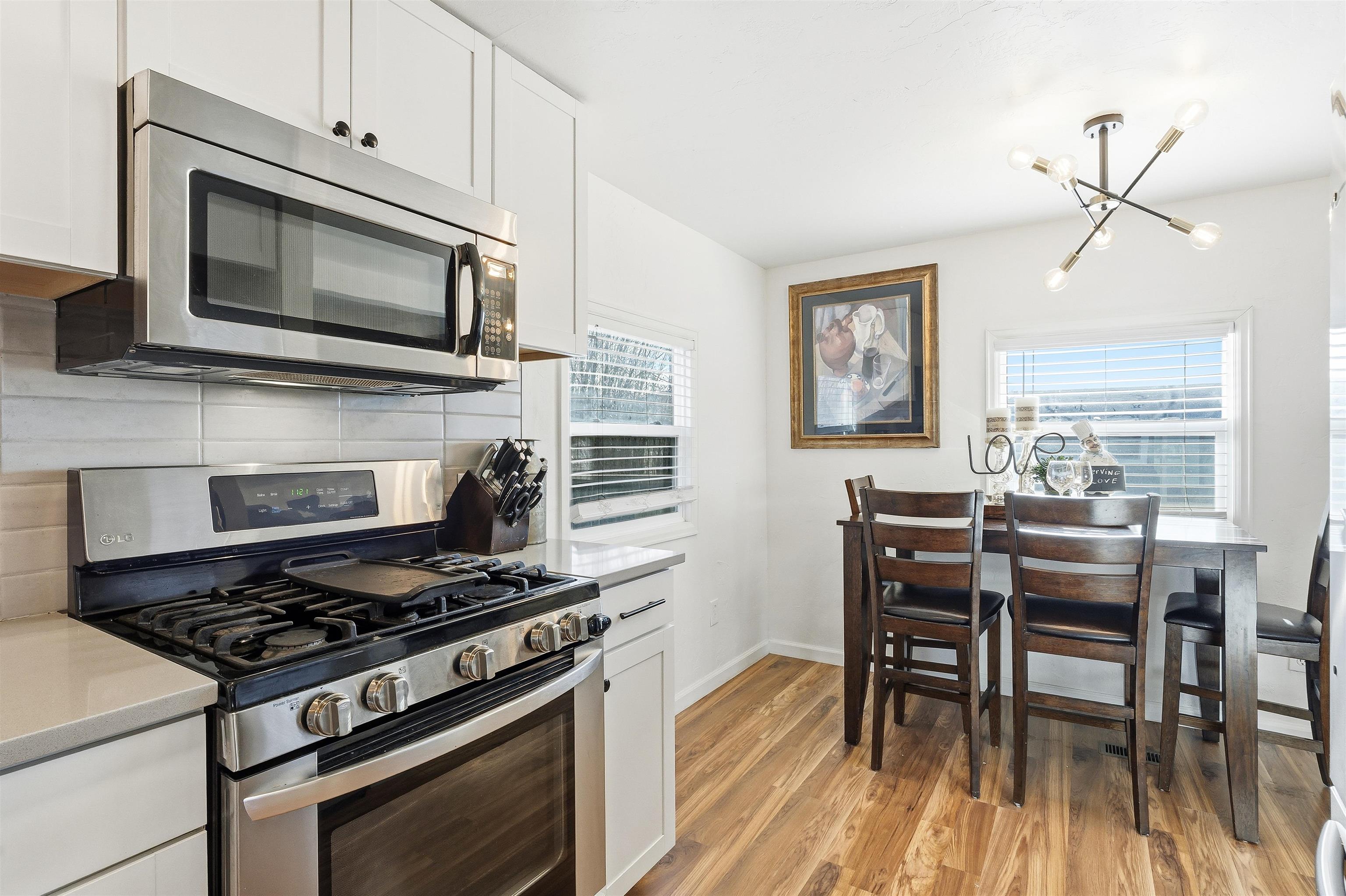 702 37 1/10 Road Property Photo 16