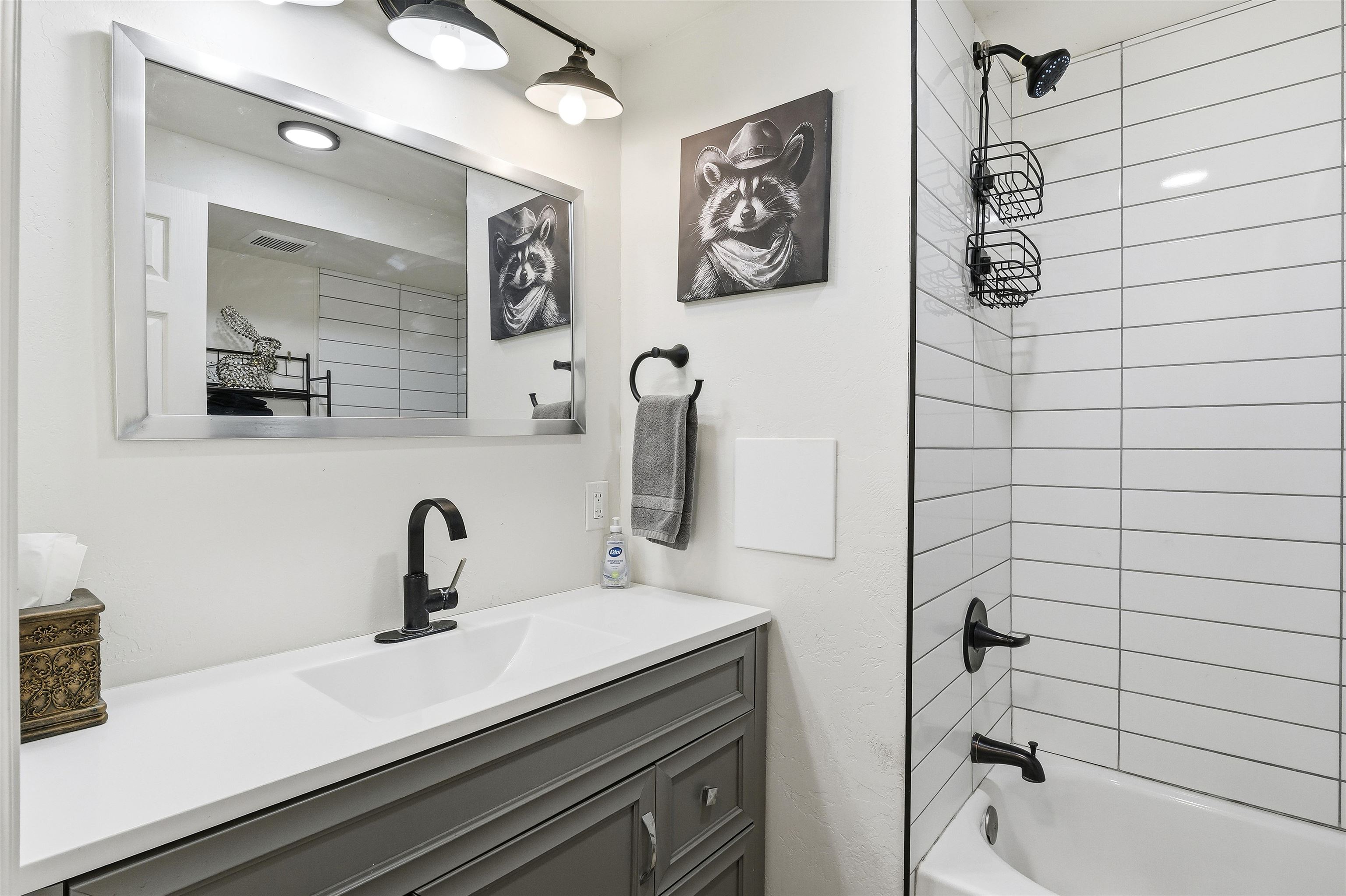 702 37 1/10 Road Property Photo 19