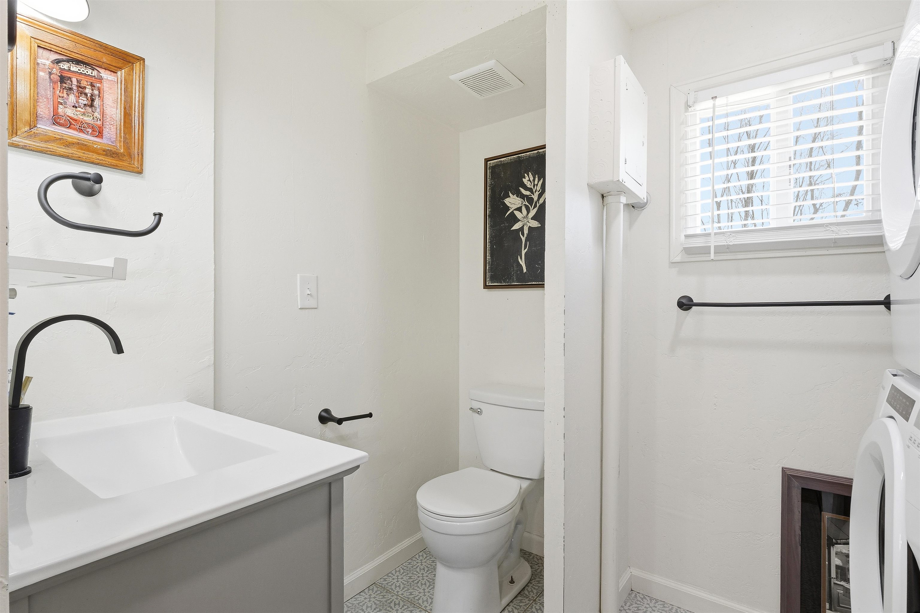 702 37 1/10 Road Property Photo 29