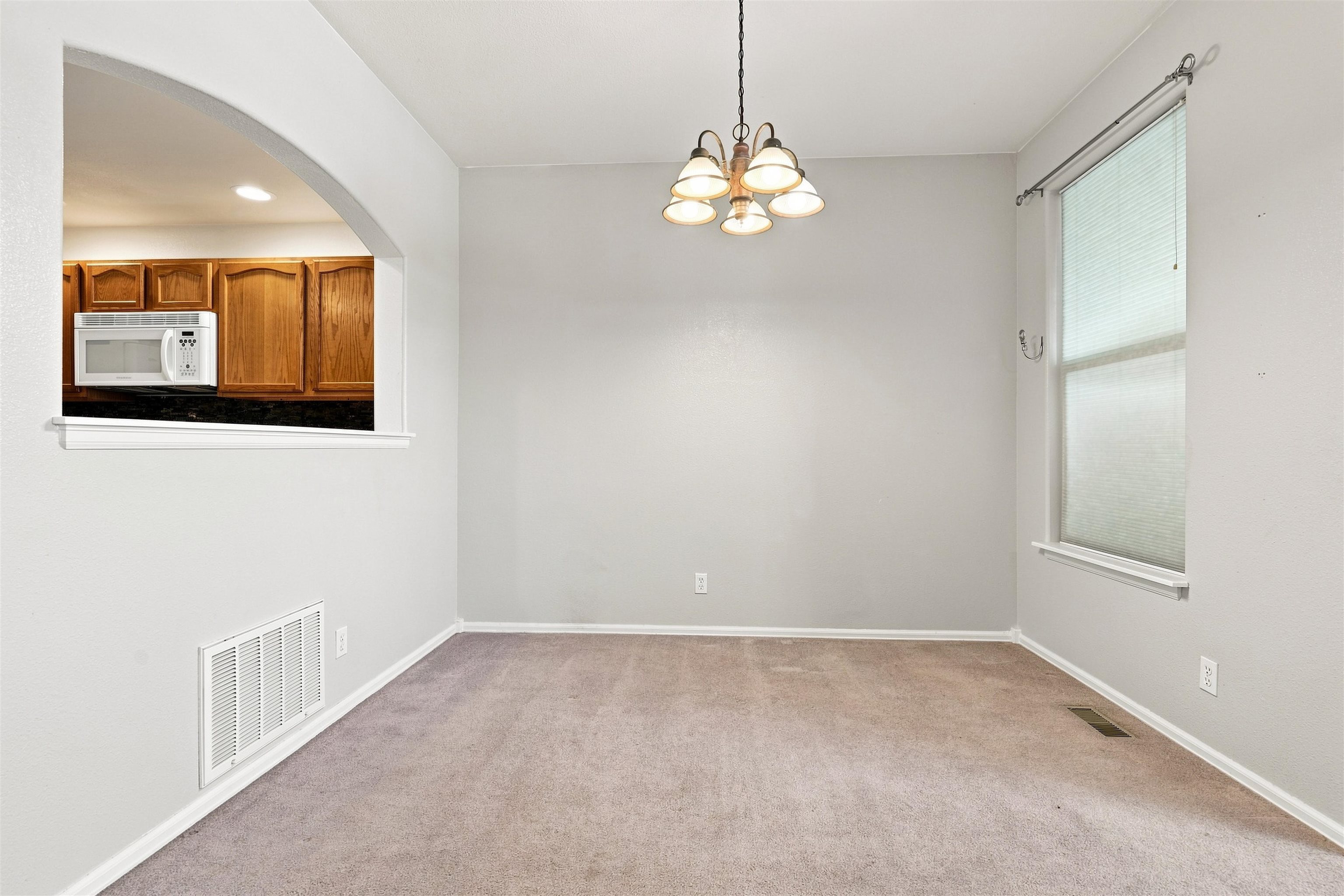 2485 Fountainhead Boulevard Property Photo 11