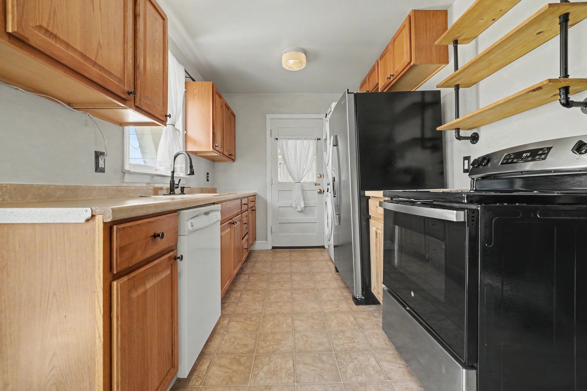 2533 Elm Avenue Property Photo 11