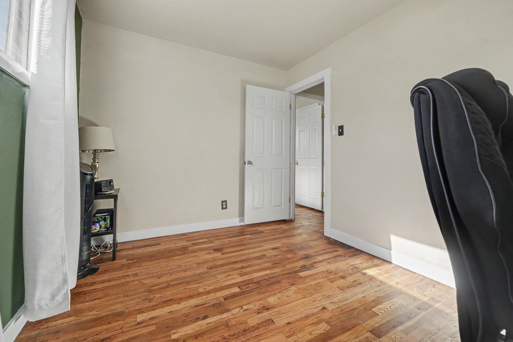 2533 Elm Avenue Property Photo 17