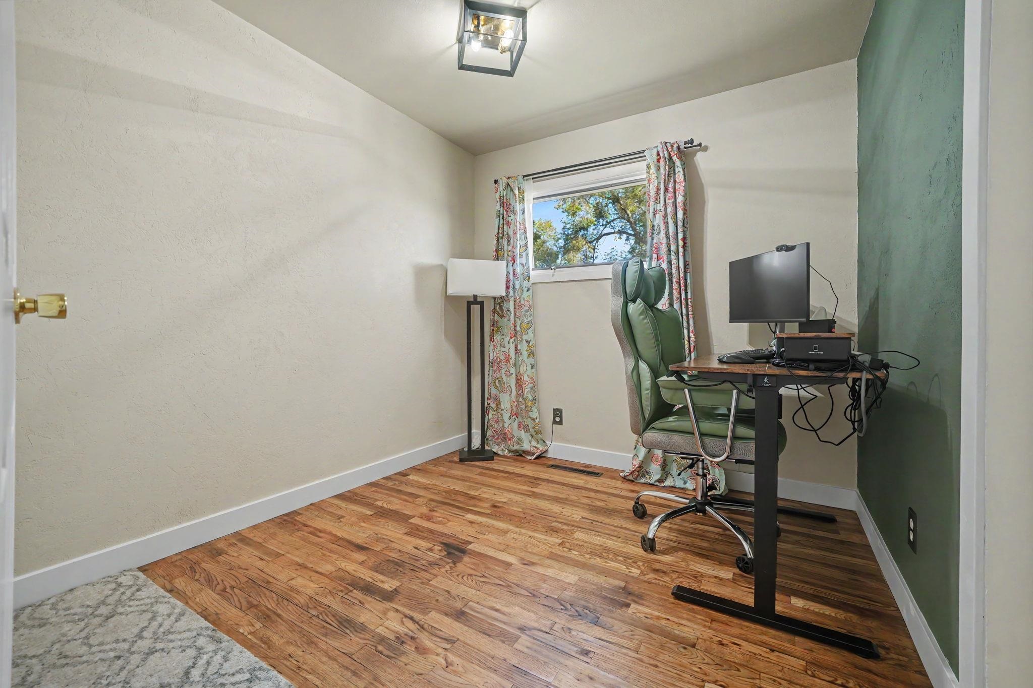 2533 Elm Avenue Property Photo 21