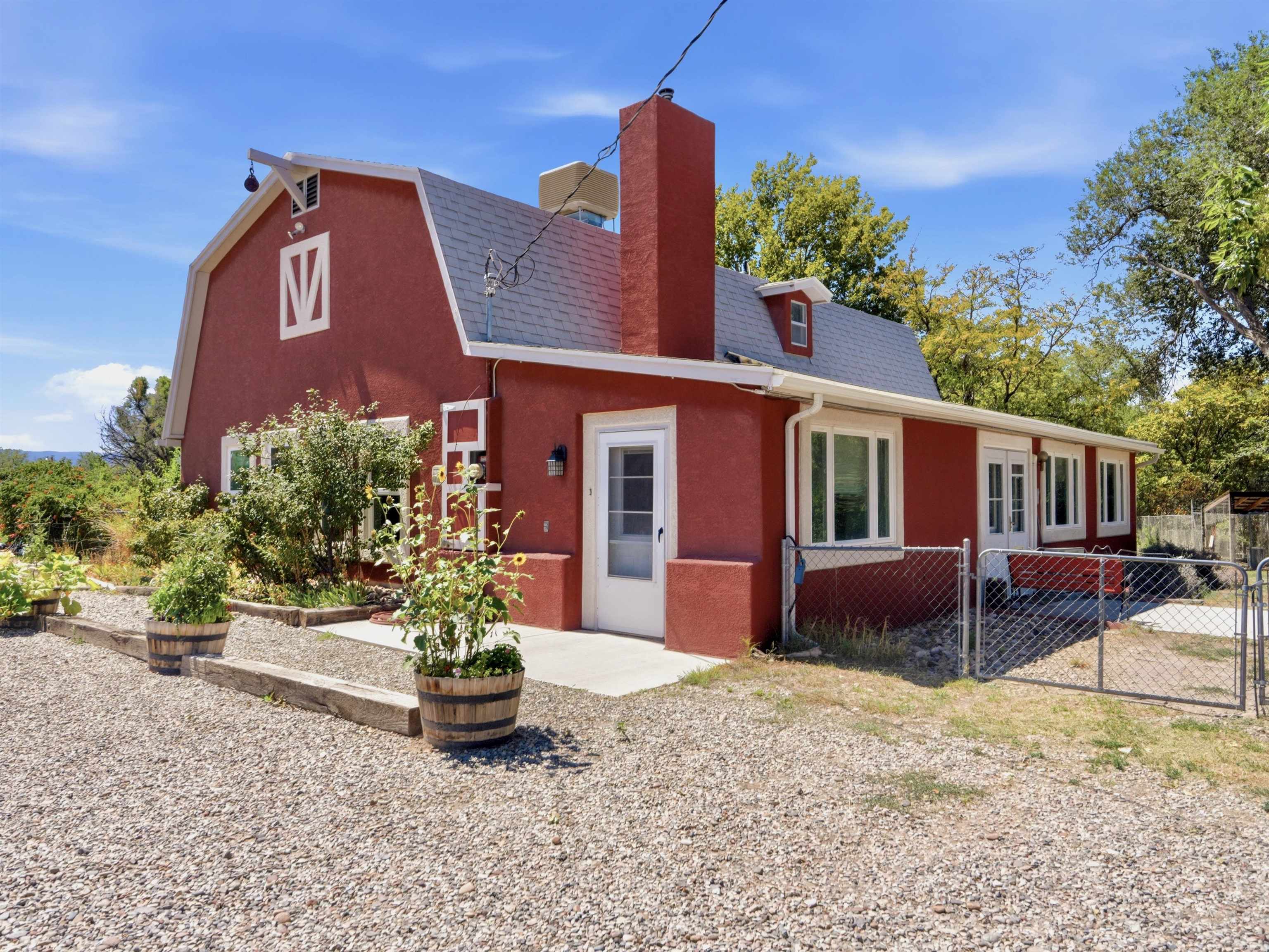 3222 C Road Property Photo 1
