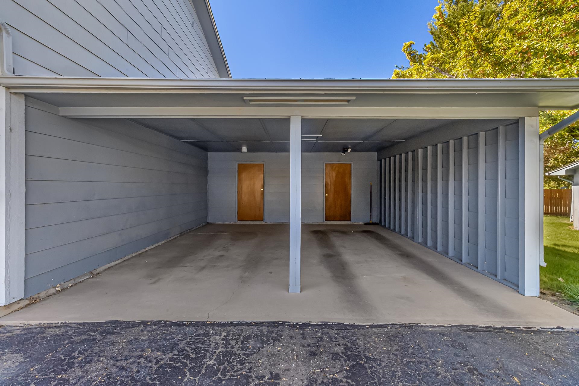 2721 Patterson Road Property Photo 6