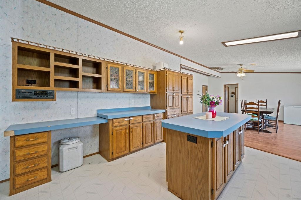 16022 B Road Property Photo 9