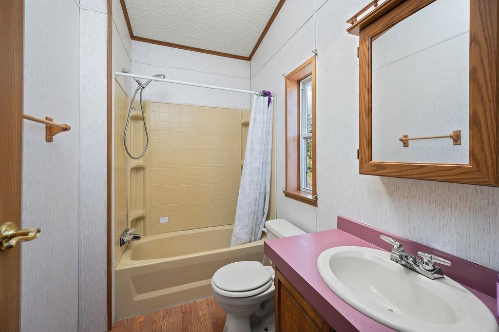 16022 B Road Property Photo 13