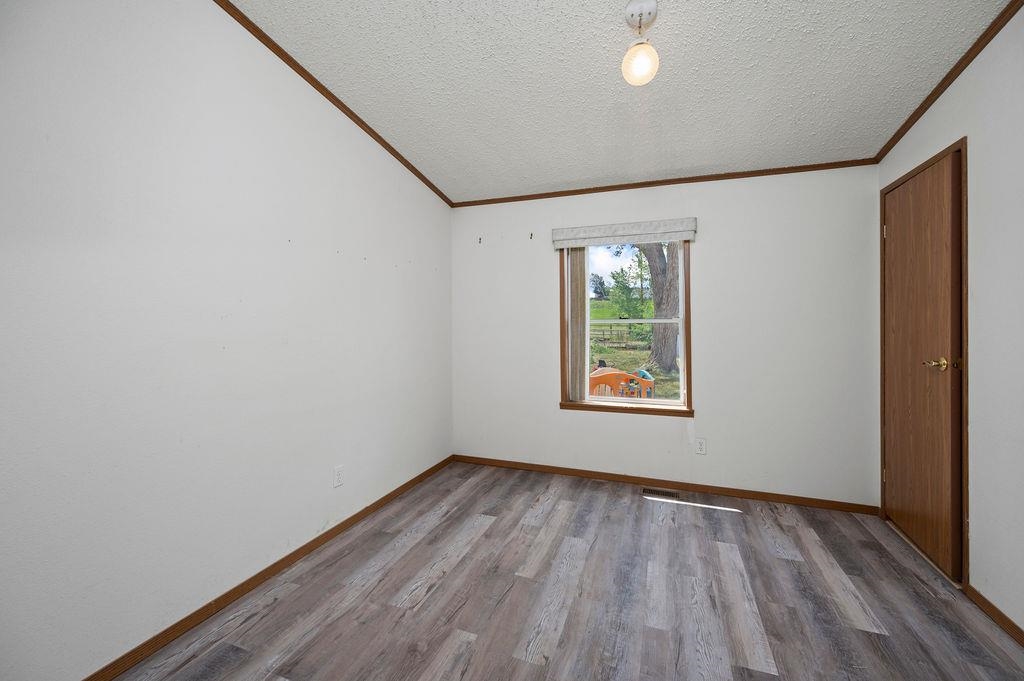 16022 B Road Property Photo 14