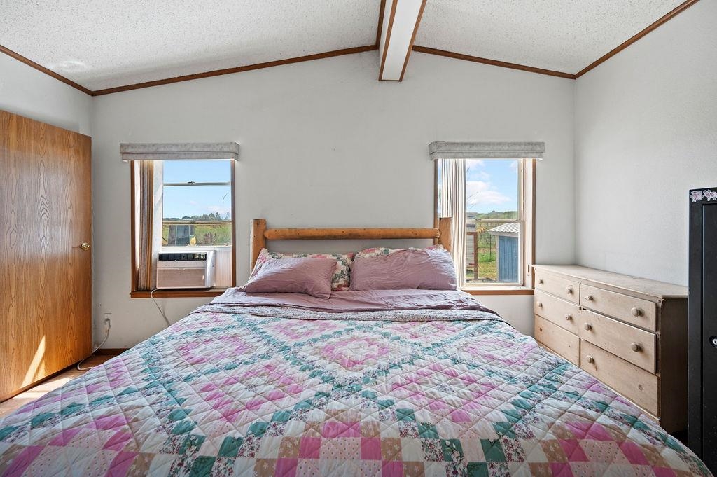 16022 B Road Property Photo 22