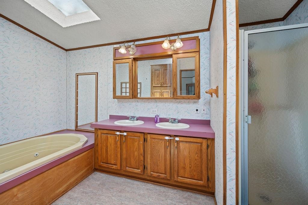 16022 B Road Property Photo 25