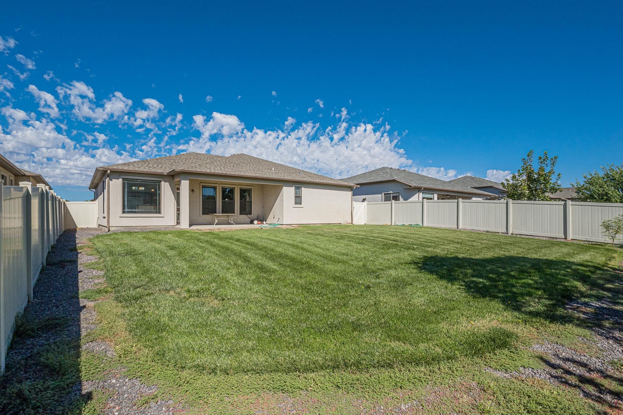 672 Muirfield Drive Property Photo 36
