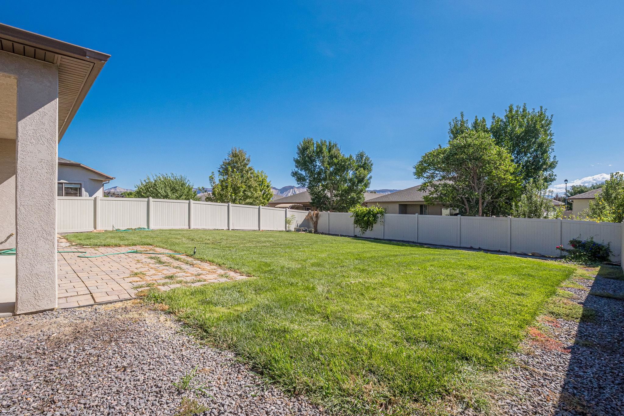 672 Muirfield Drive Property Photo 40
