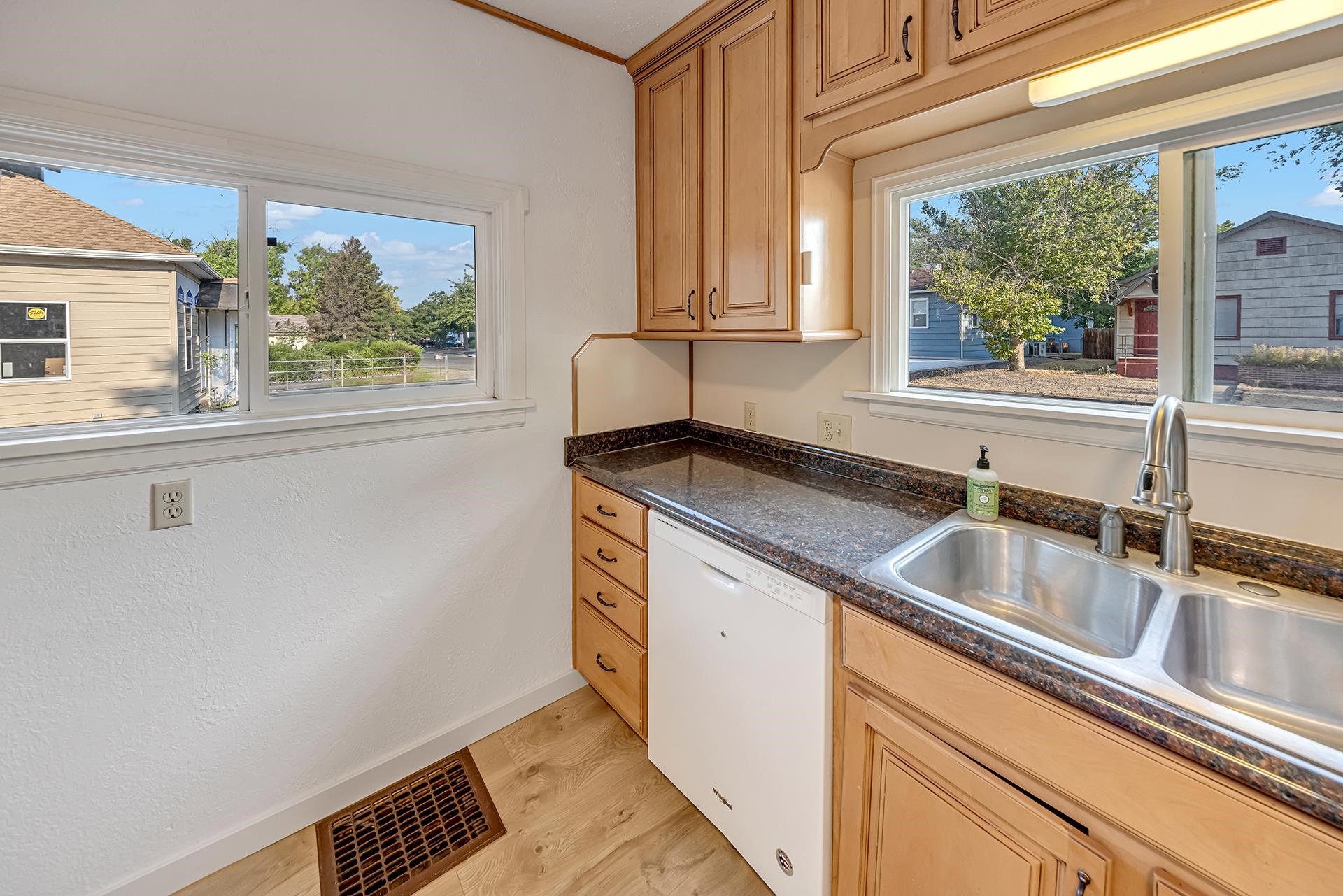 1445 Texas Avenue Property Photo 12