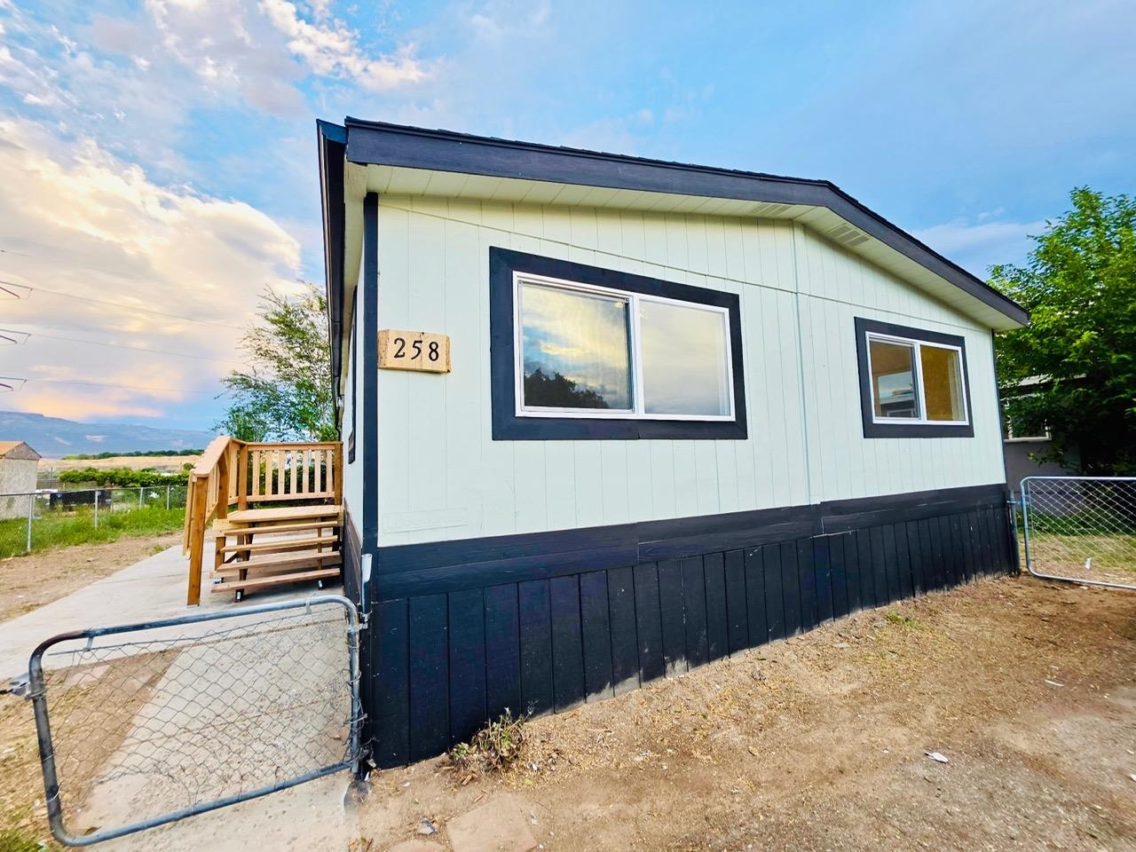 424 32 Road Property Photo 1