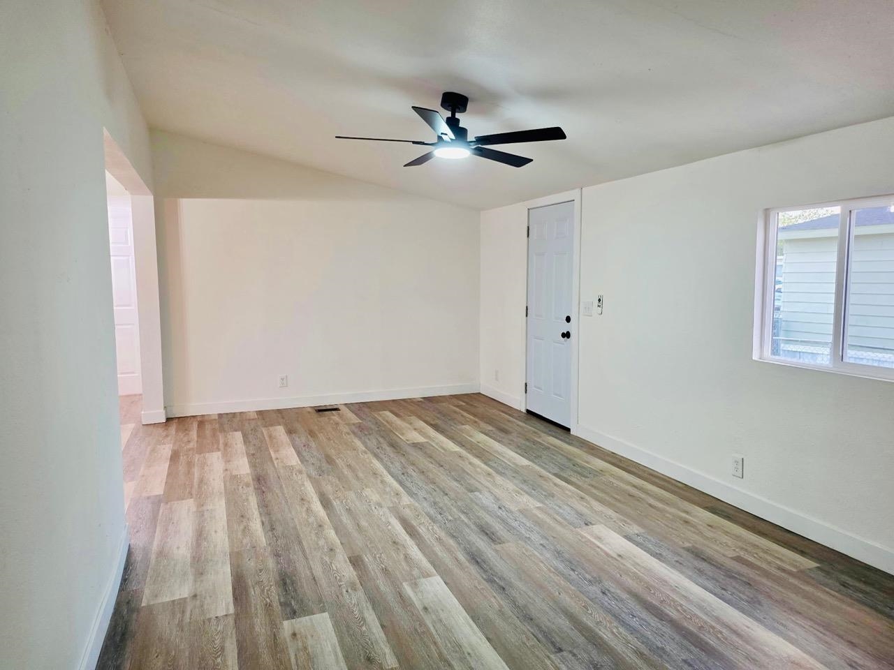 424 32 Road Property Photo 8