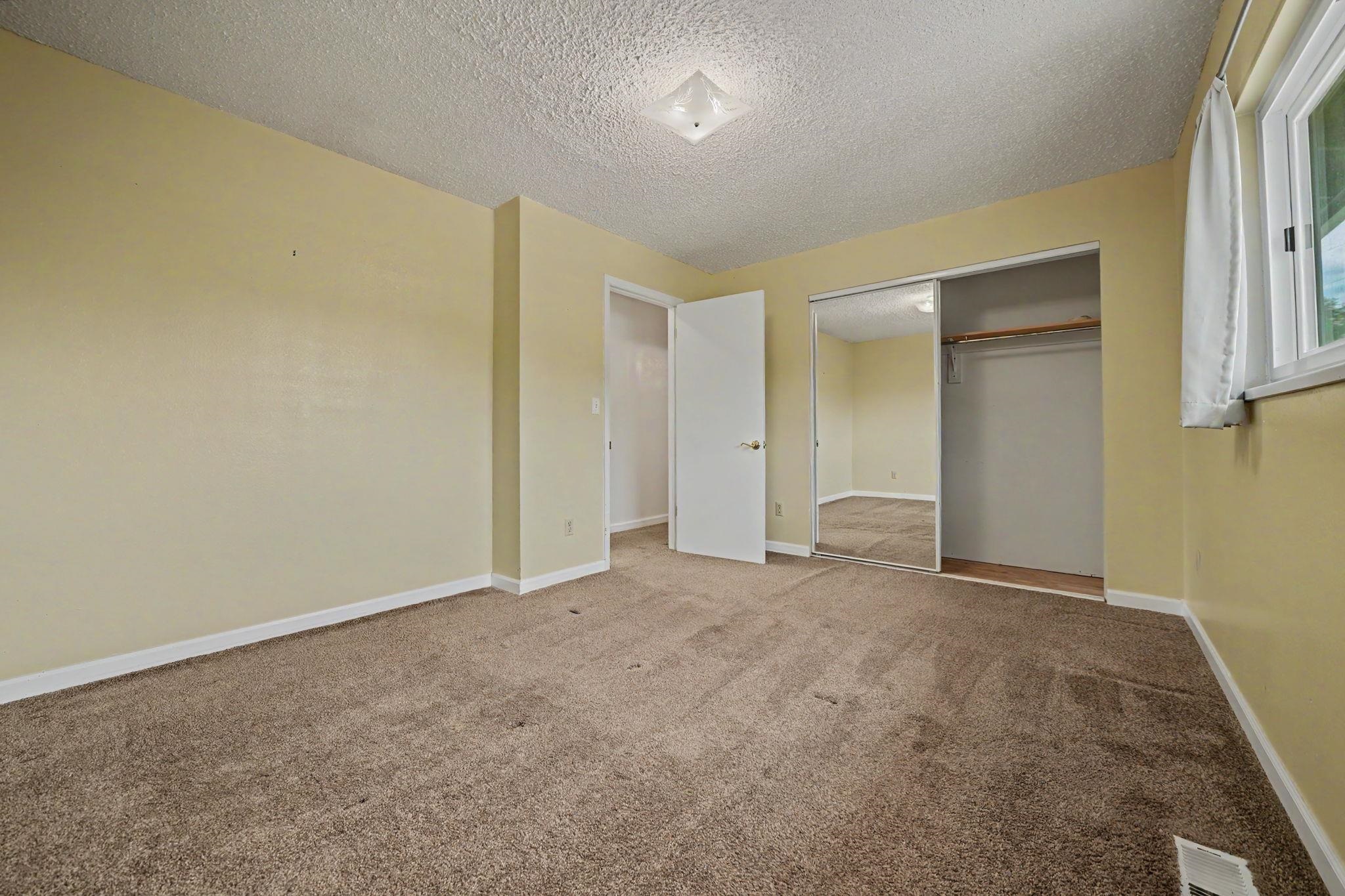 2307 Broadway Property Photo 15