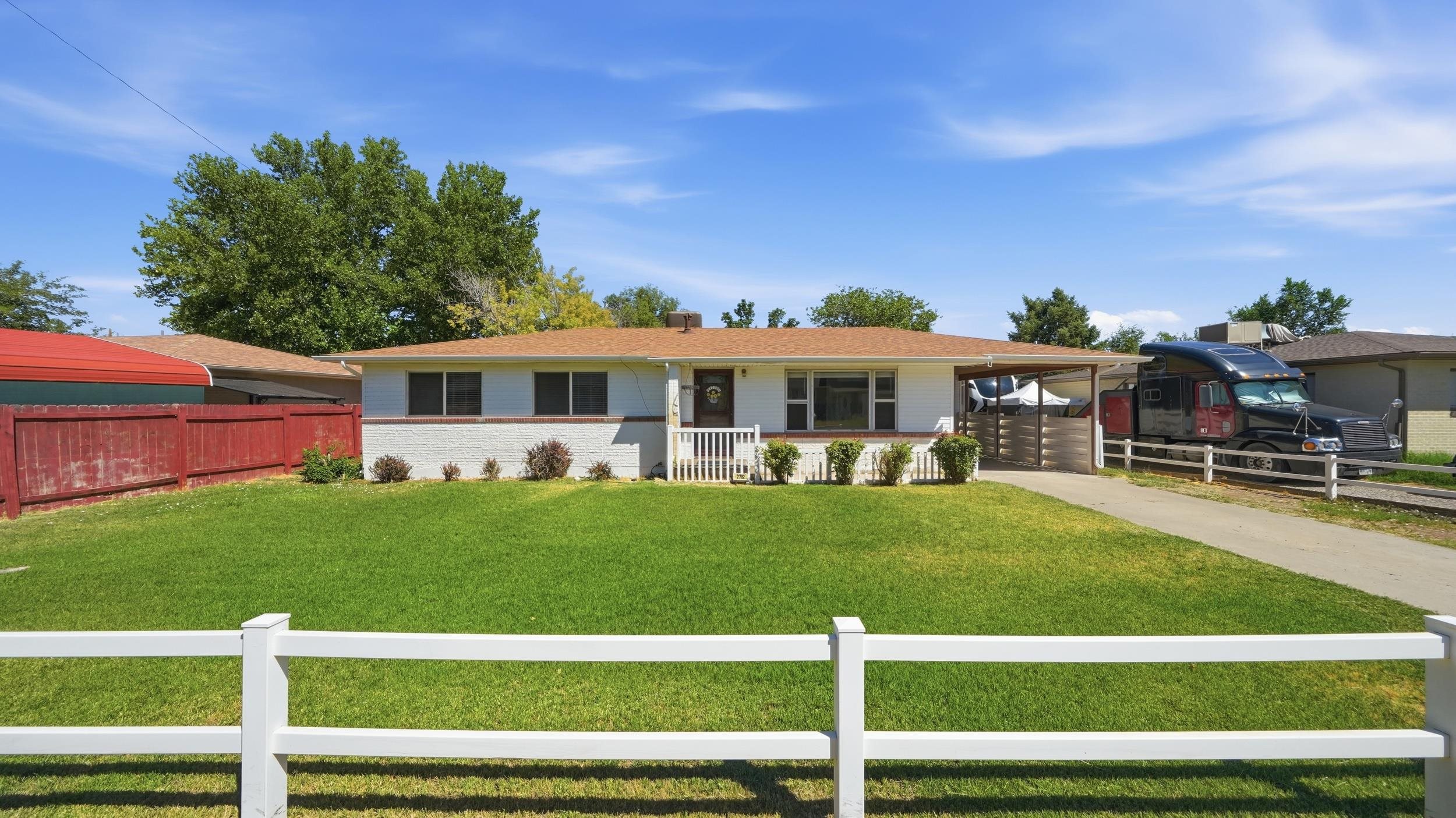2782 Uranium Drive