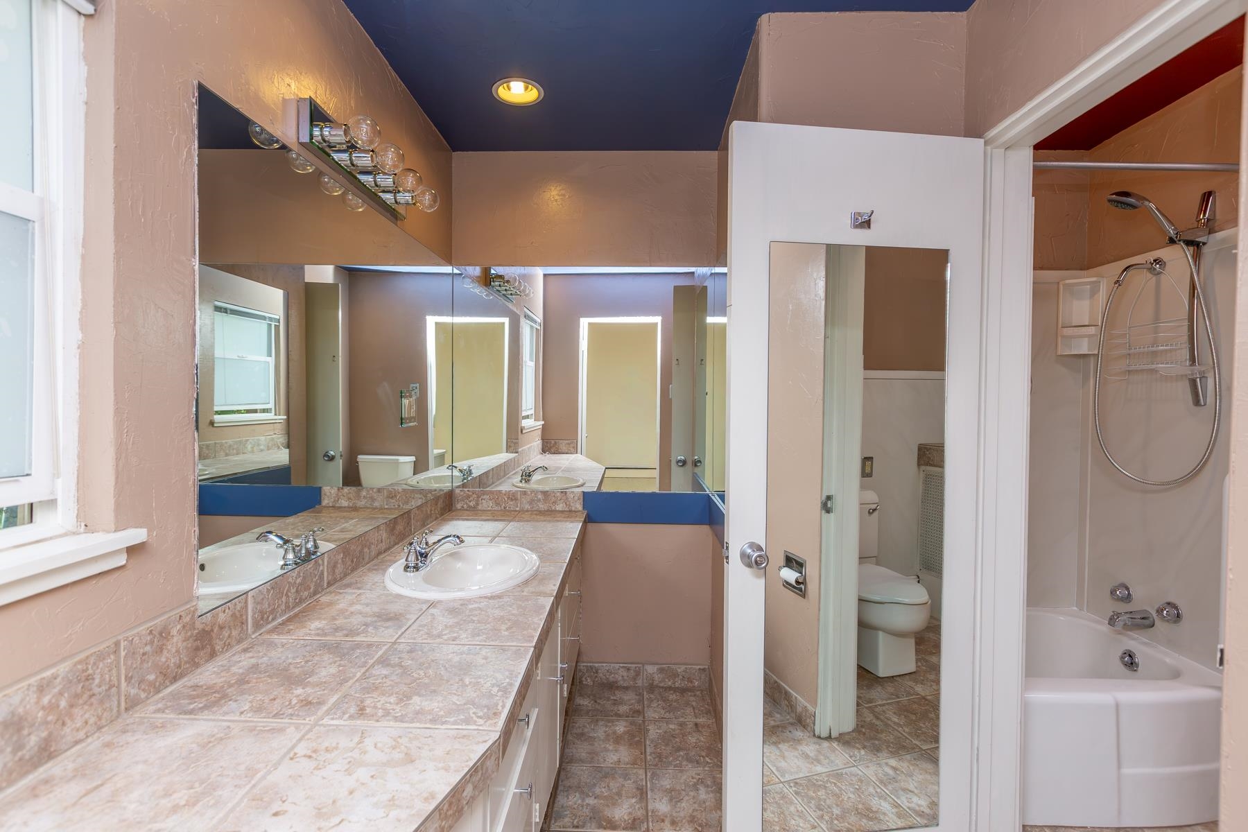 412 Bookcliff Drive Property Photo 15