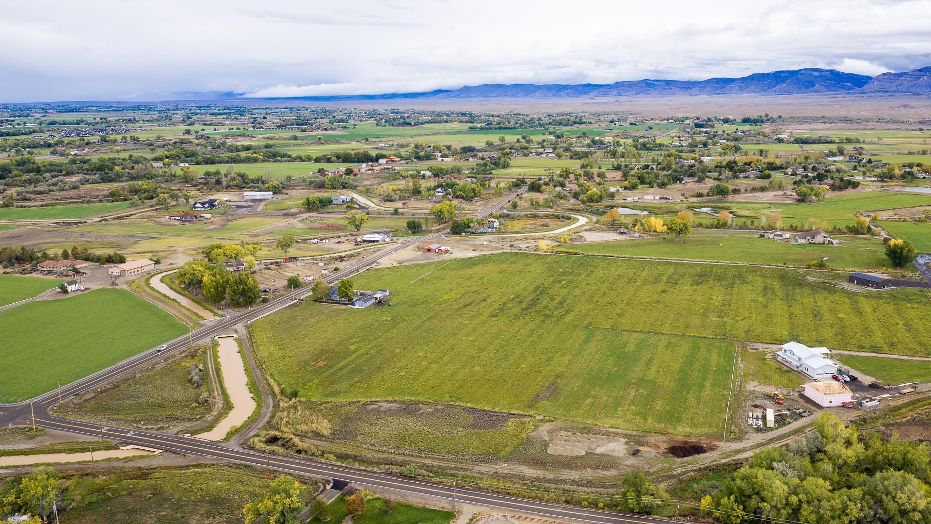 2406 I Road Property Photo 4