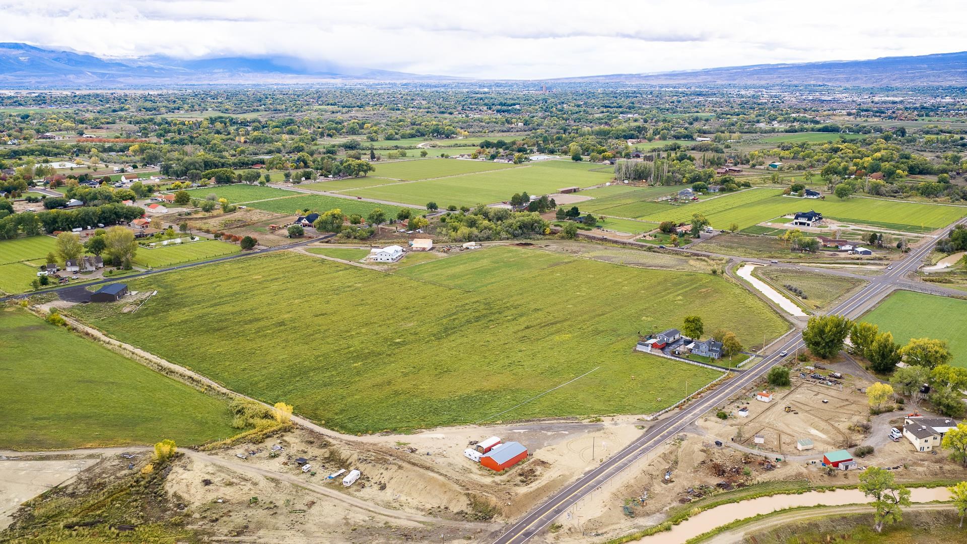 2406 I Road Property Photo 7