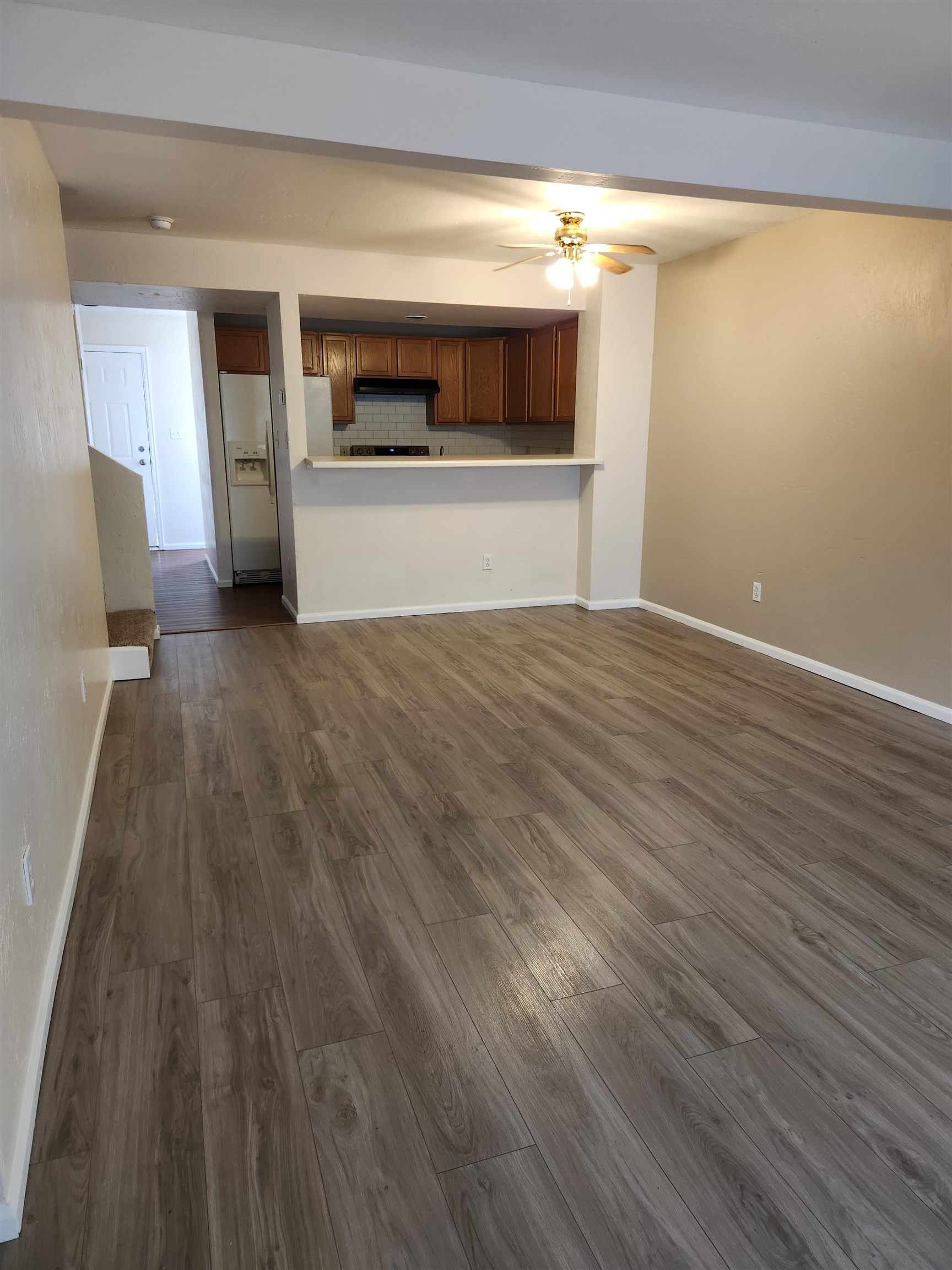 2502 Rail Avenue Property Photo 2