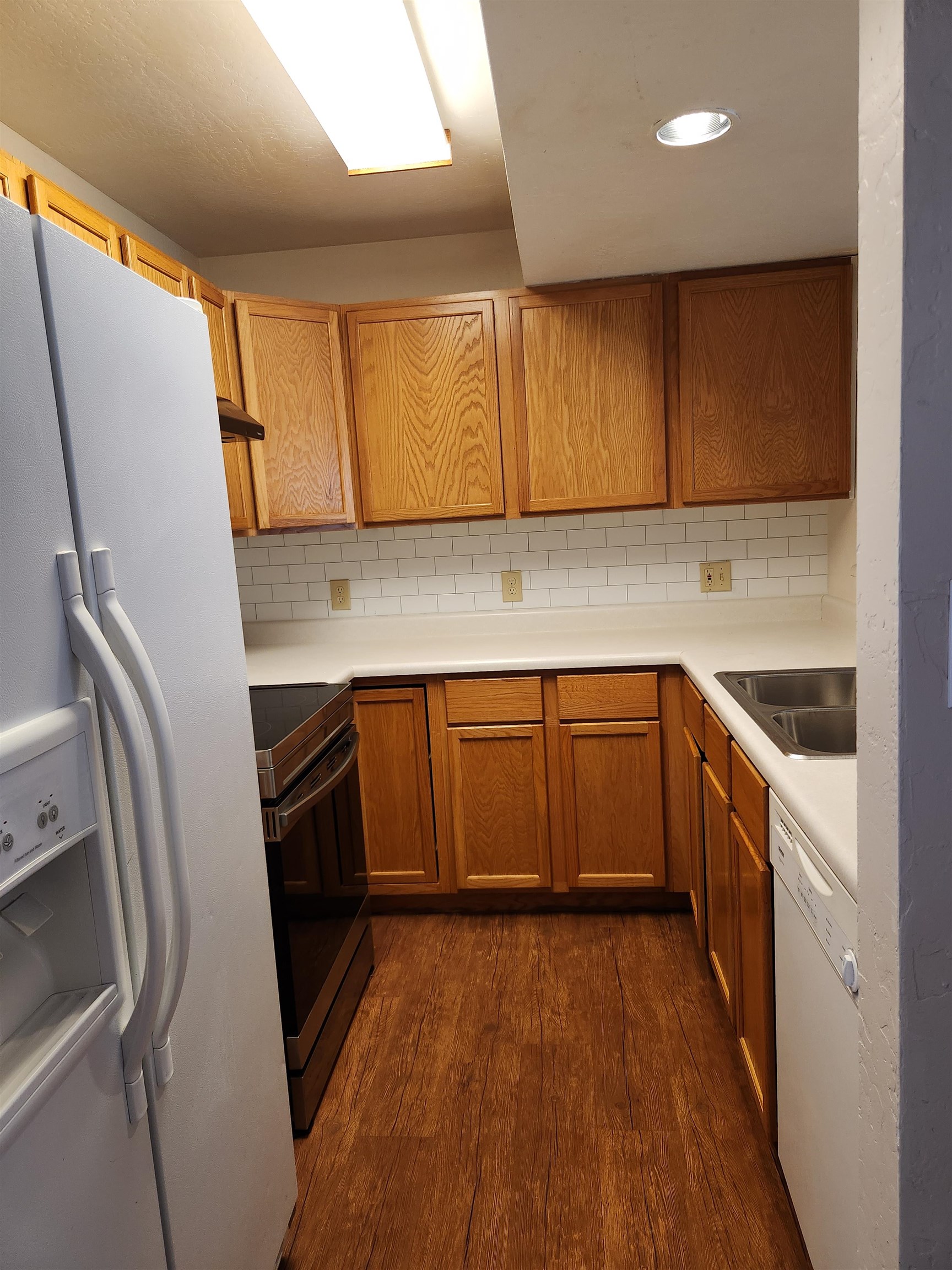 2502 Rail Avenue Property Photo 4