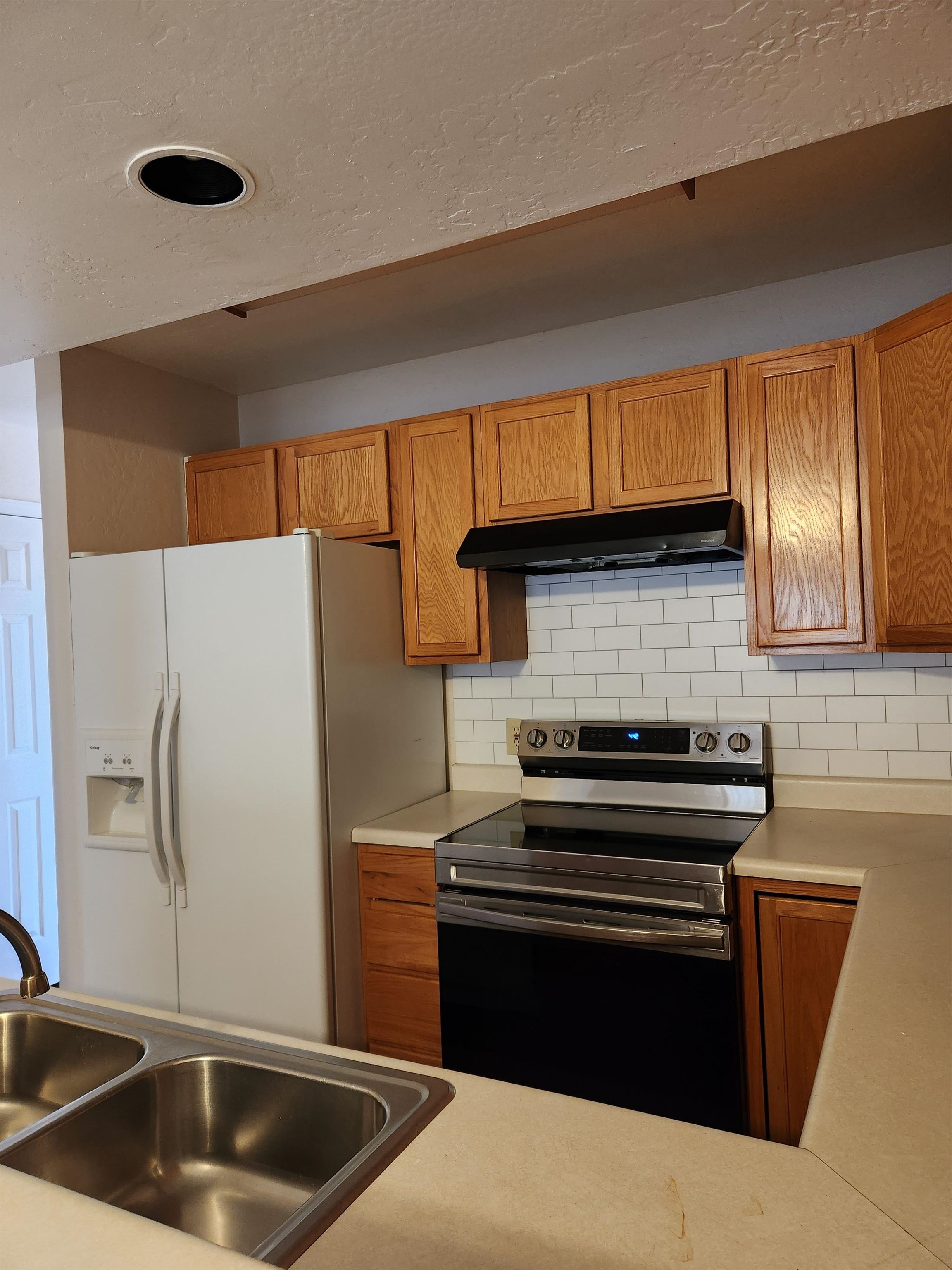 2502 Rail Avenue Property Photo 5