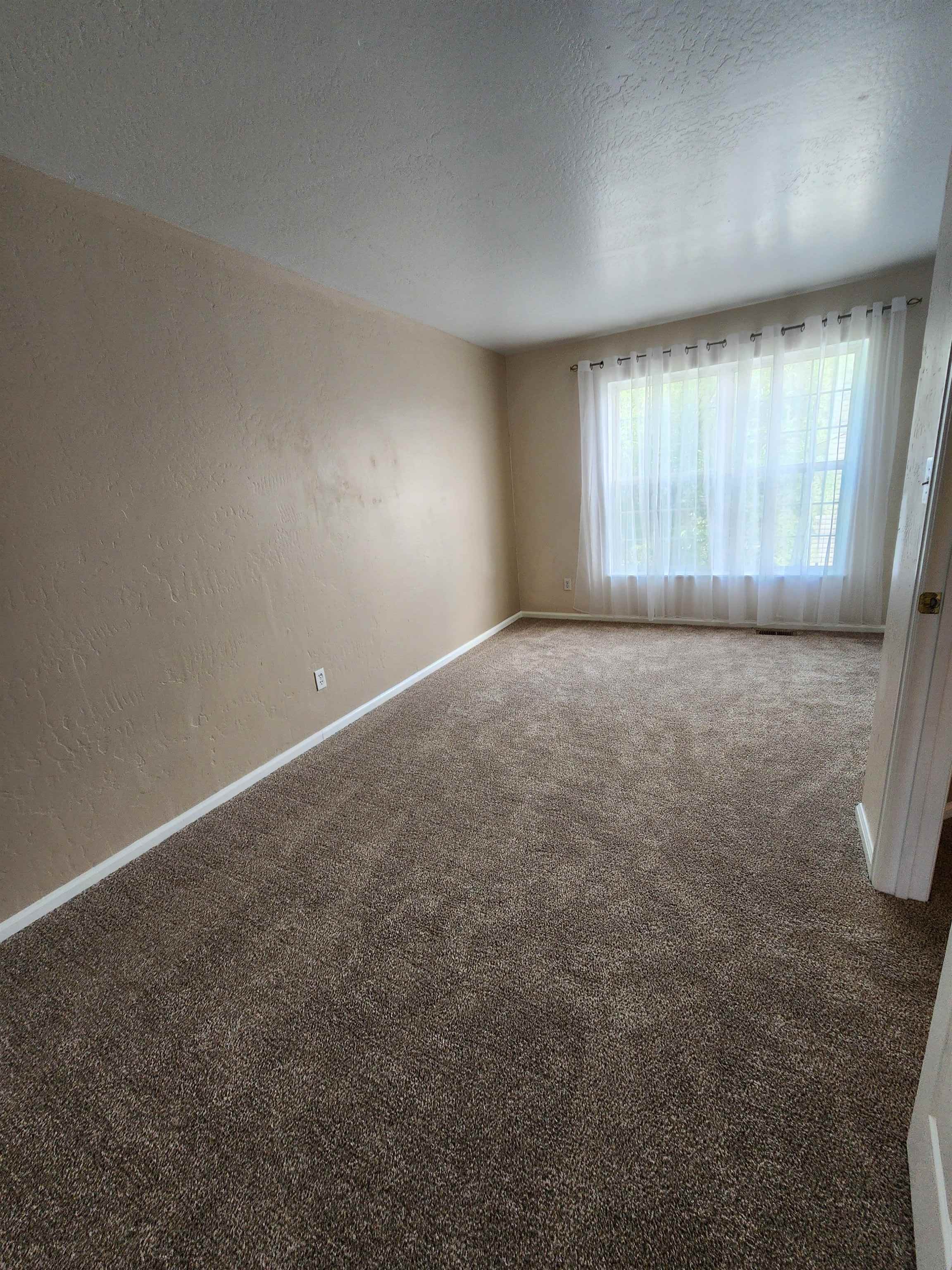 2502 Rail Avenue Property Photo 8
