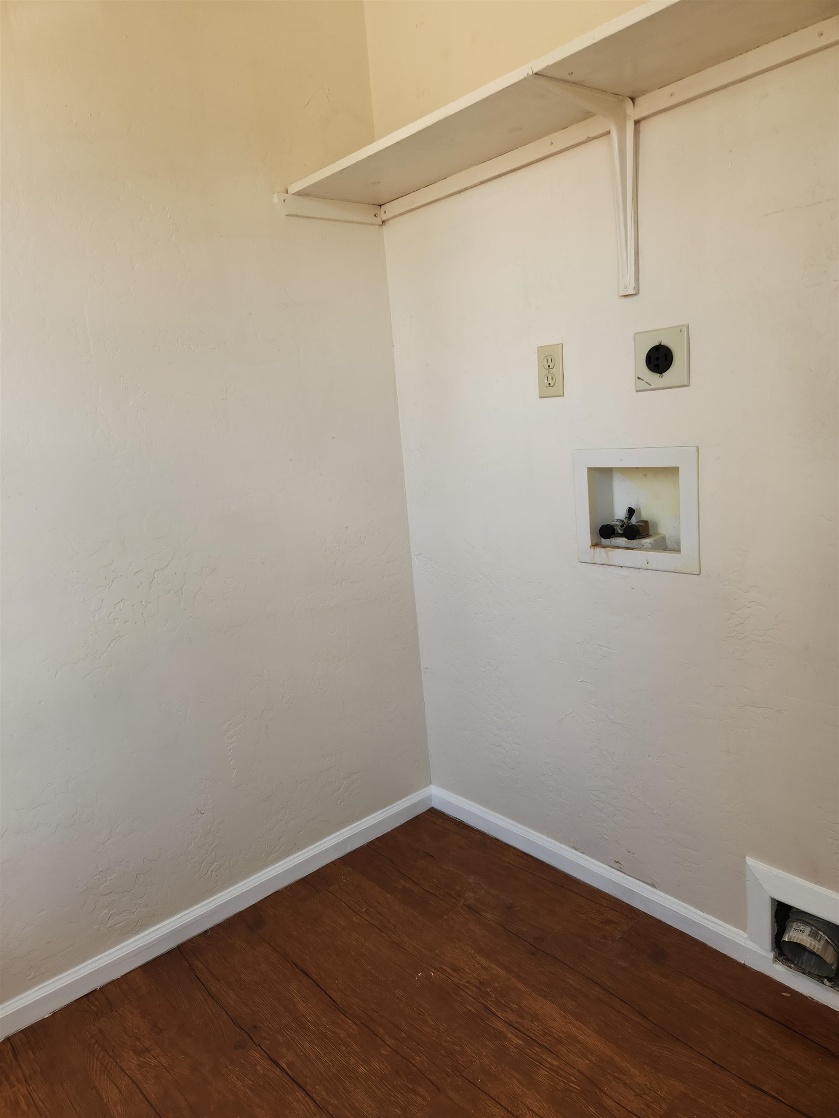 2502 Rail Avenue Property Photo 9